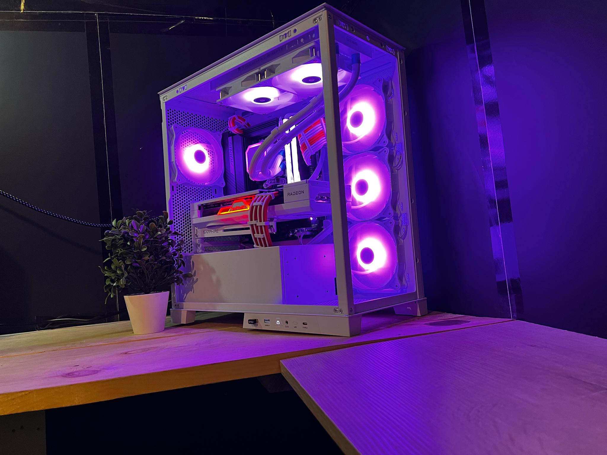 white wolf 7800x3d 7800xt 32g ddr5 no compromise gaming pc/content creation