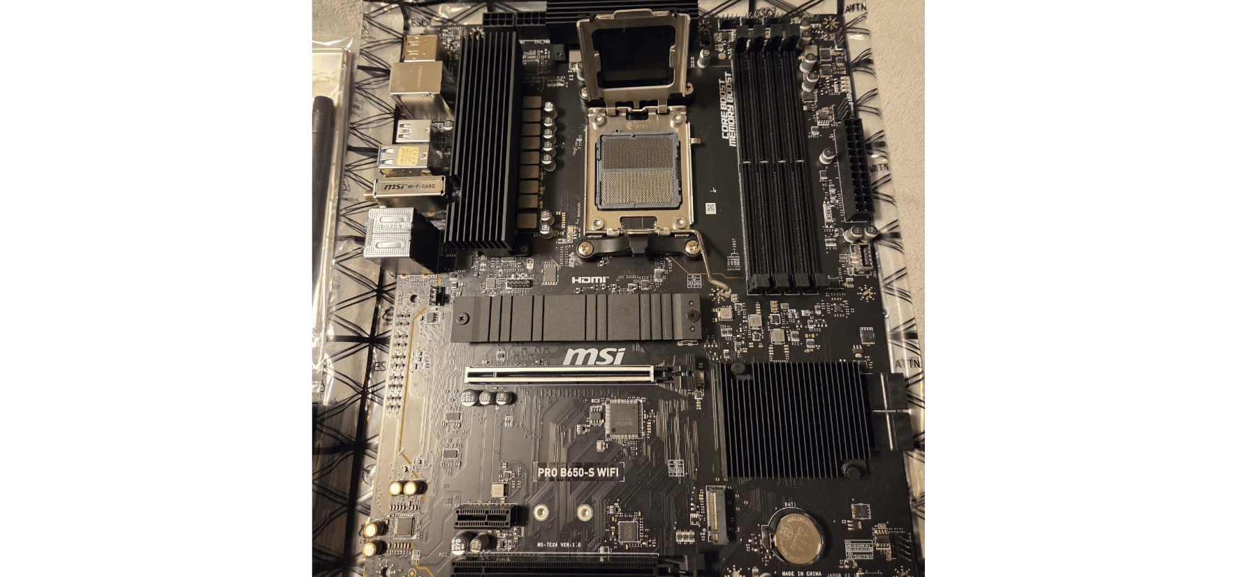 New Ryzen 5 7600x MSI PRO B650-S WiFi Motherboard
