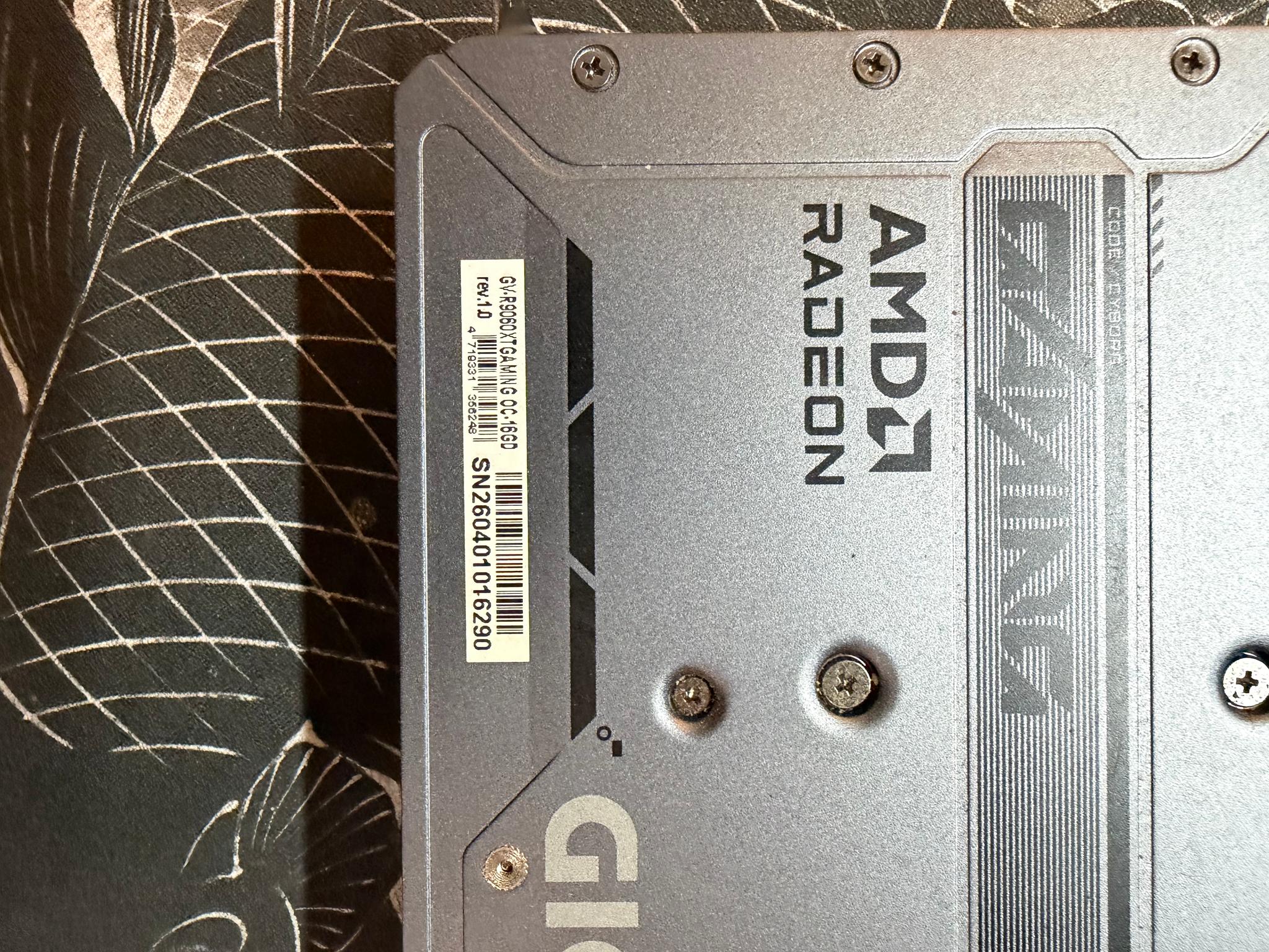 GIGABYTE Radeon RX 9060 XT GAMING OC 16G - Image 5