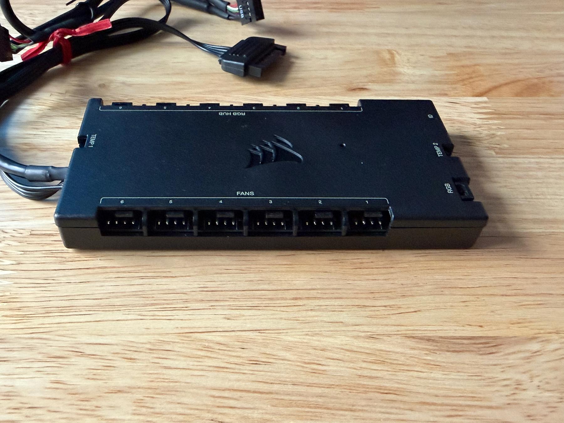 Corsair iCUE COMMANDER CORE XT