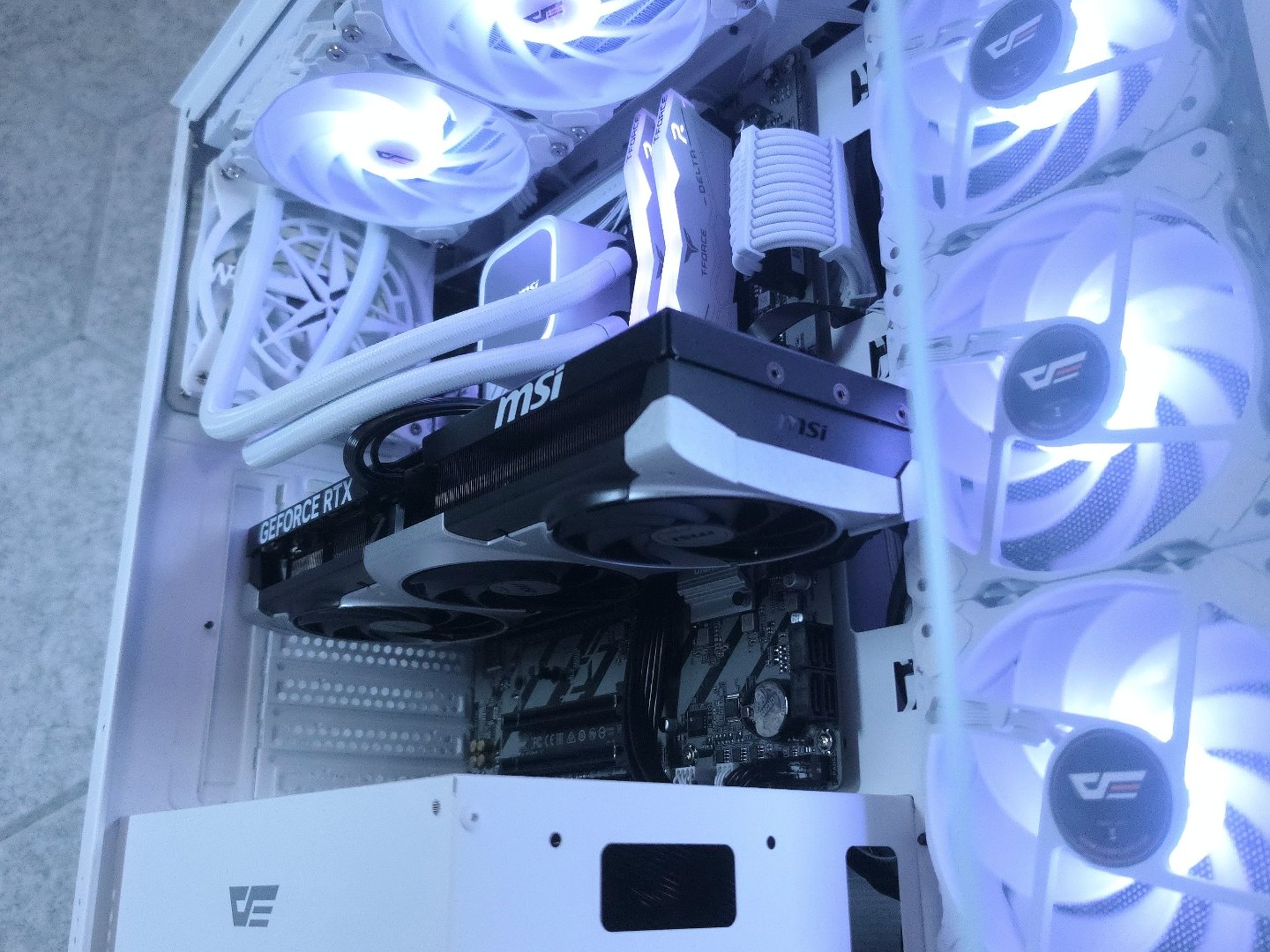 🤍 RTX 5070 | Core Ultra 7 265F | 1440p Gaming Computer