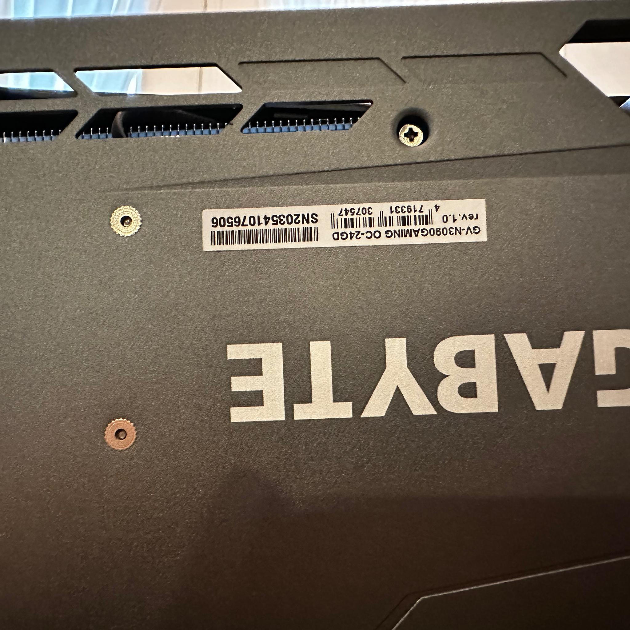 RTX 3090 Gigabyte Gaming OC 24gb with Box