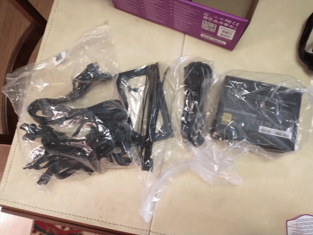 Cooler Master Sfx 650w gold