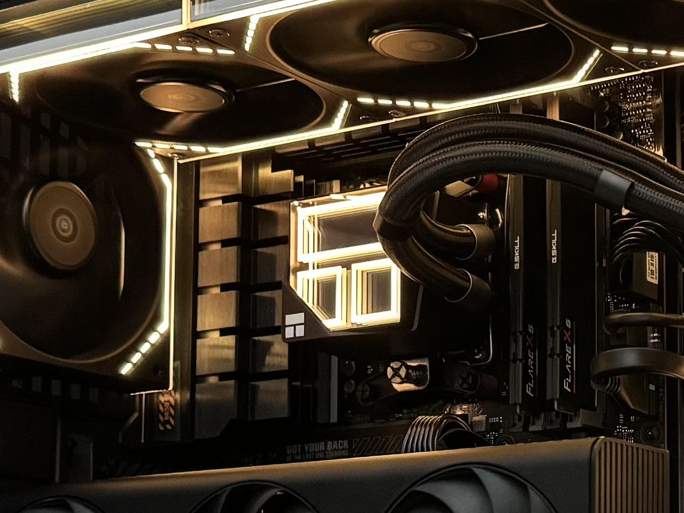 🧑‍🎨ProArt | 4K GAMING PC : RTX 4070TI, Ryzen 7 7700X, 32GB DDR5, 2TB M.2 SSD, WIFI