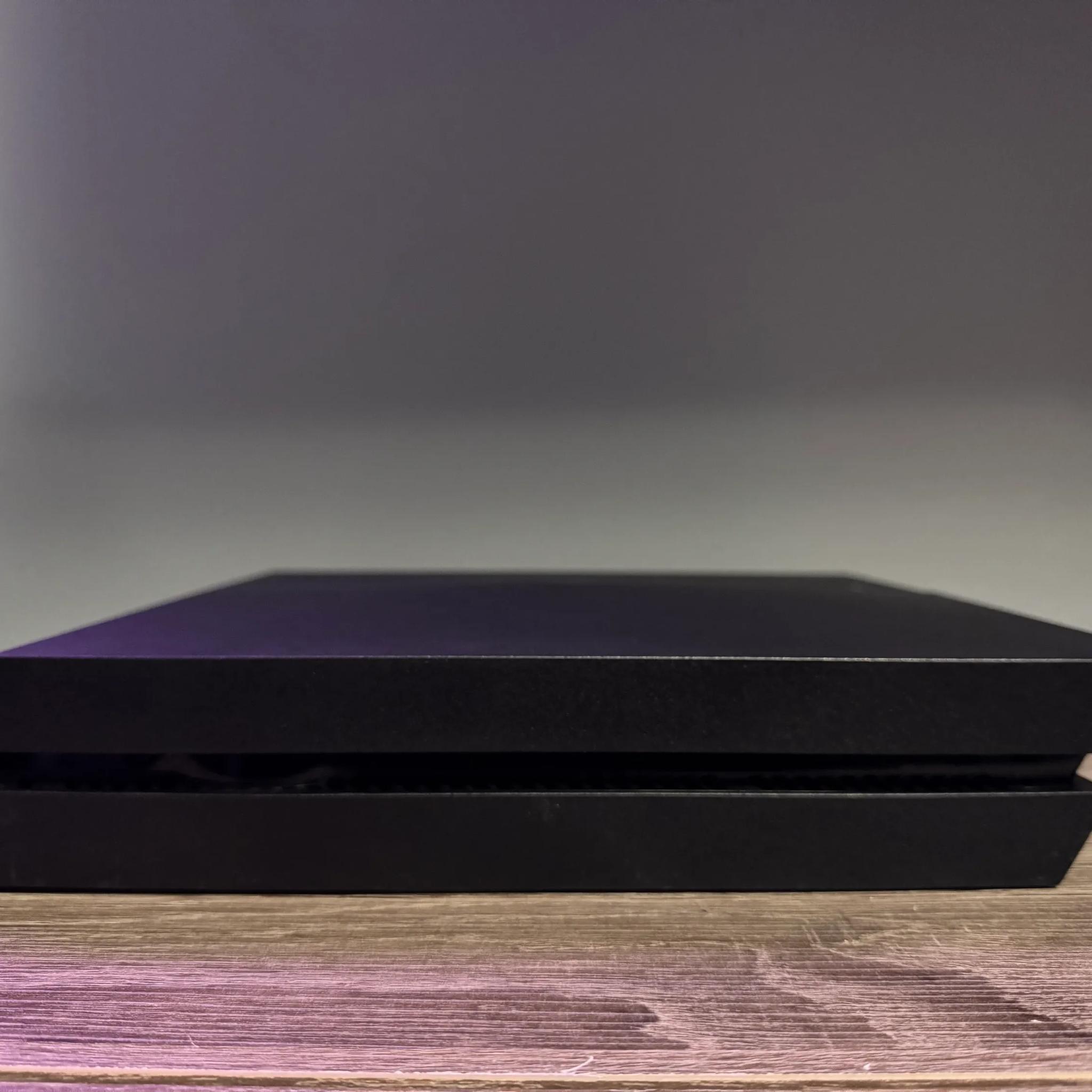 Refurbished Playstation 4 - 500GB Matte Black|CUH-1215A Software 9.00 + 2 PS4 DualSense Controllers