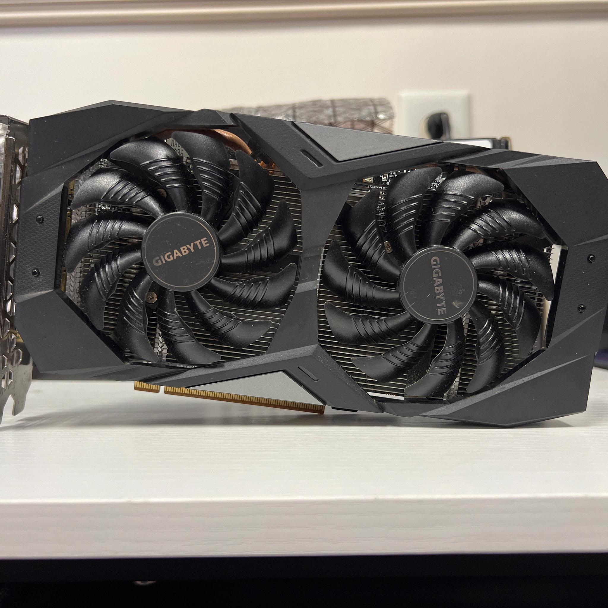 Gigabyte 5600XT Windforce OC v2