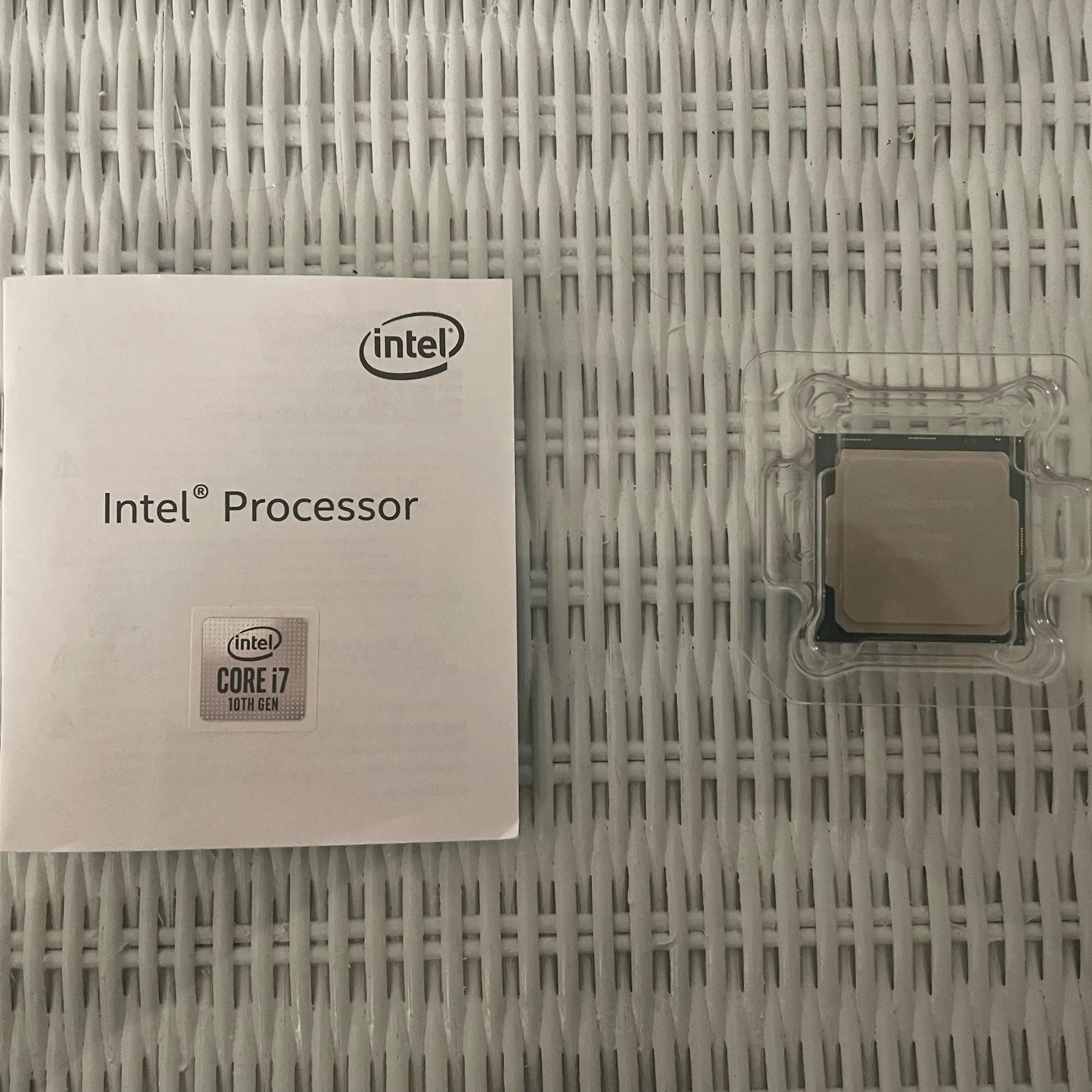 Intel Core i7-10700K Processor (With Manual)!
