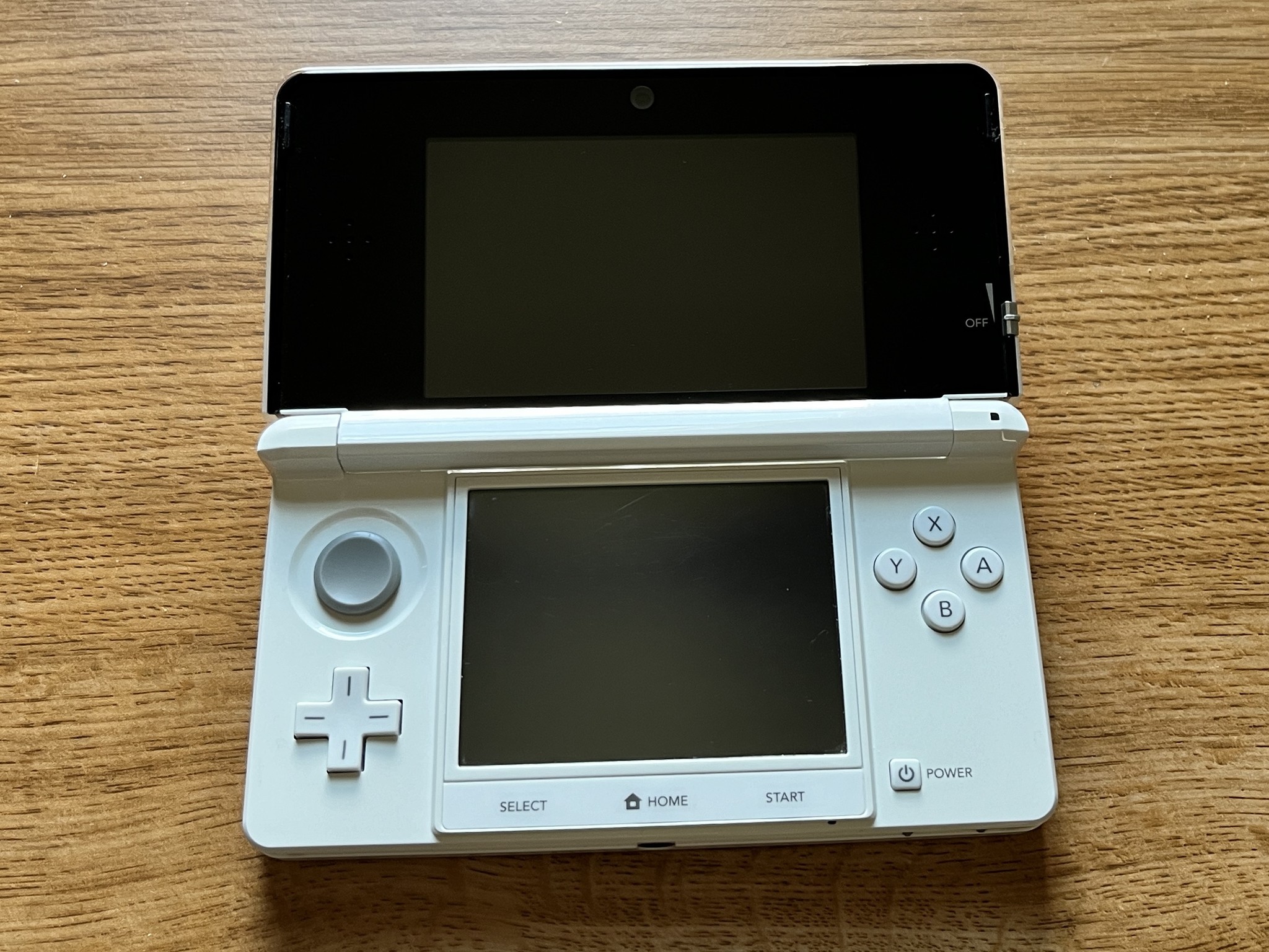 Nintendo 3DS + Games Bundle W/ SD Card + Original Stylus - Japan Glossy White
