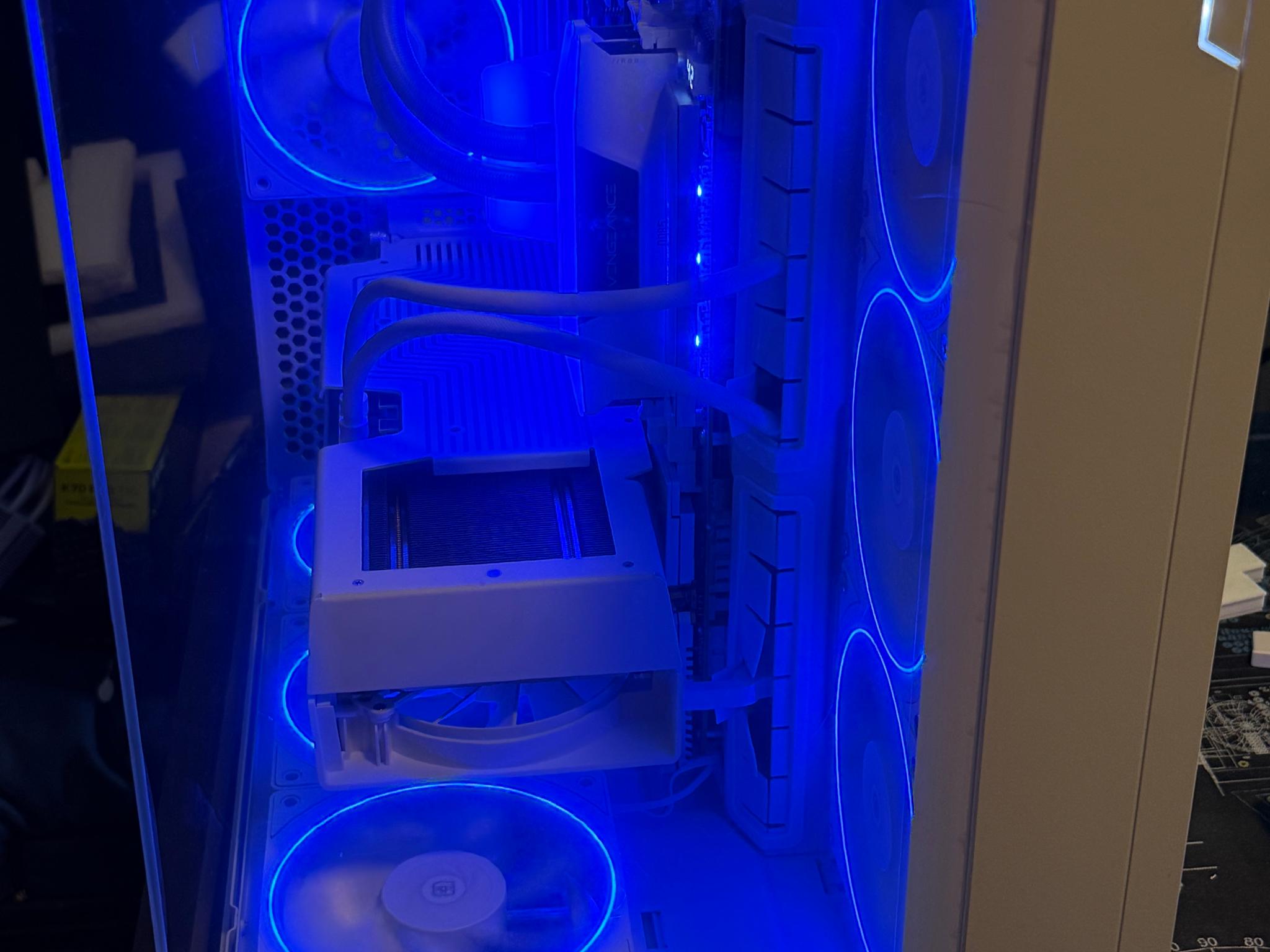 Premium Custom PC All White! 2TB Nvme! 9800X3D and 9070XT XFX Swift
