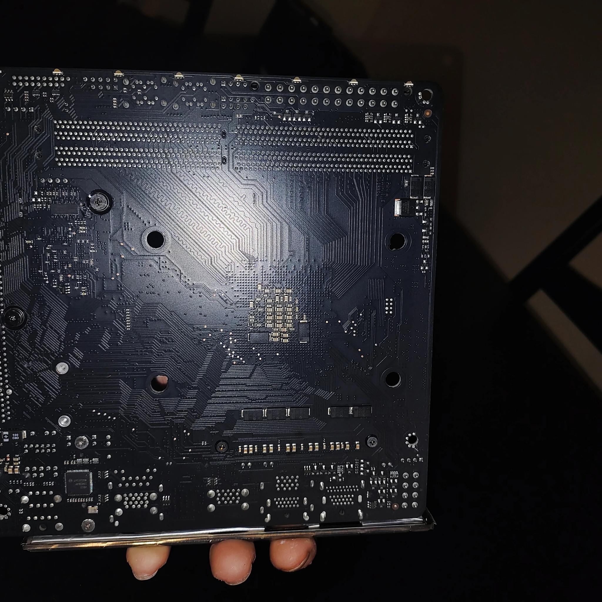 Refurbished: GIGABYTE B450 I AORUS PRO WIFI AM4 AMD B450 SATA HDMI Mini ITX AMD Motherboard