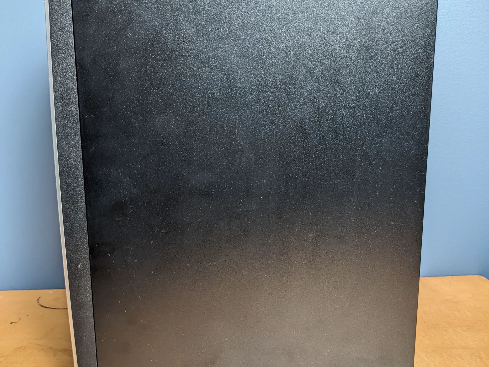 Budget Light Gaming PC - Luz Veloz - i5-7400 - RX 550 2GB - 8GB DDR4 - 1TB SSD/HDD