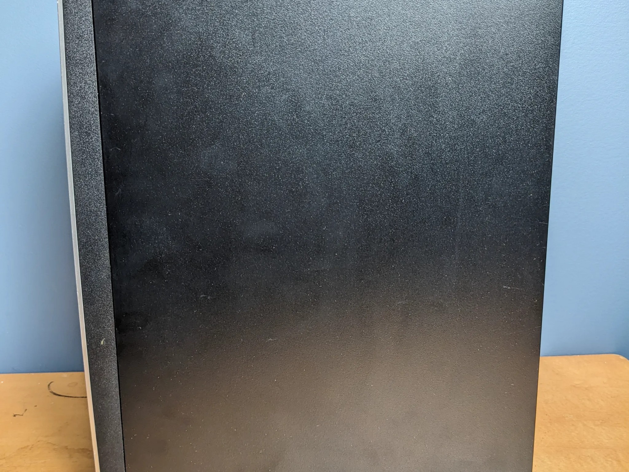 Budget Light Gaming PC - Luz Veloz - i5-7400 - RX 550 2GB - 8GB DDR4 - 1TB SSD/HDD