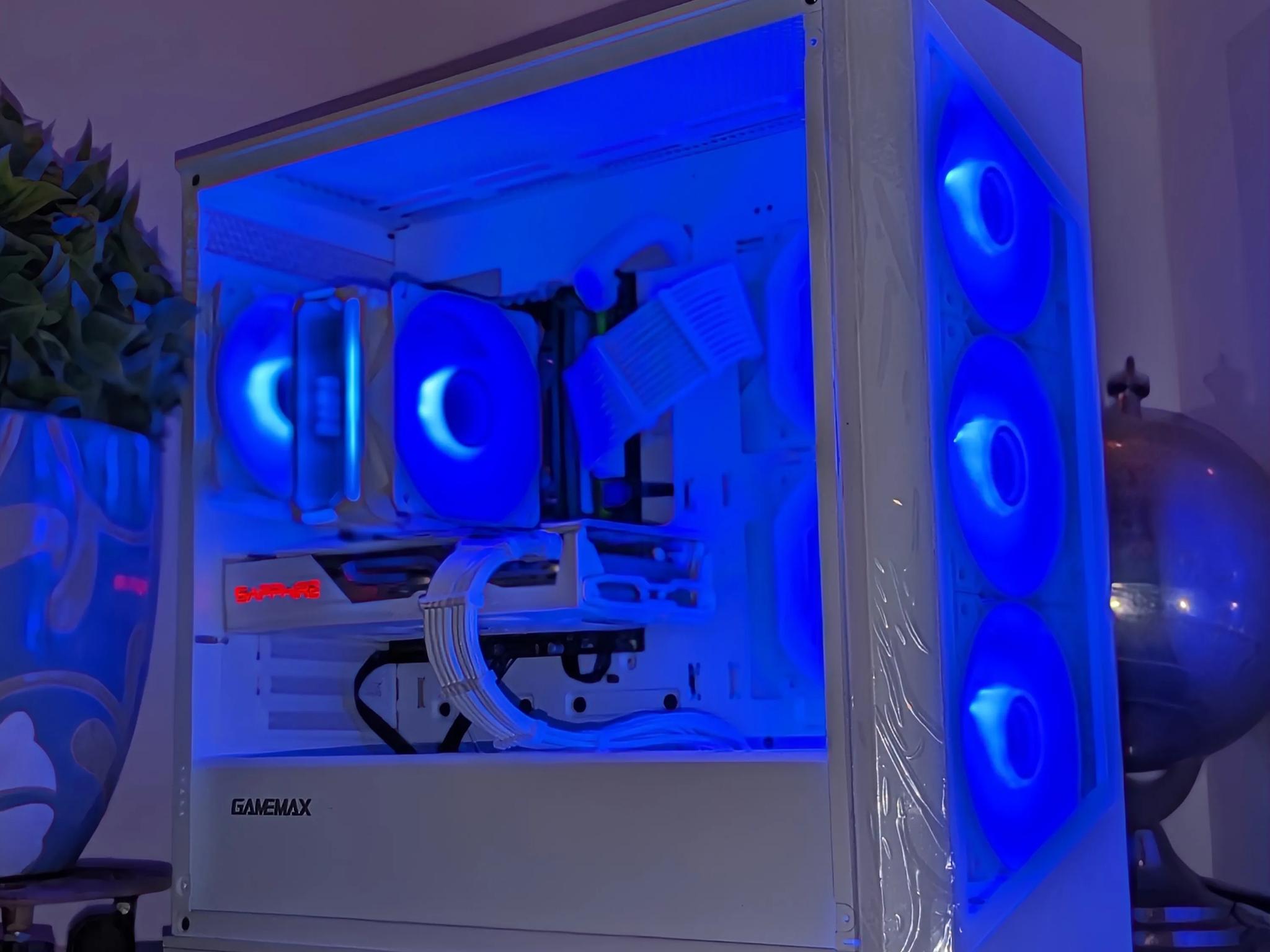 🧊👑 RX 5700XT⚙️(Intel)12-cores/24-threads ⚙️ 32GB DDR4 RAM ⚙️ 1TB(2x512GB)⚙️ Windows 11(Activated)