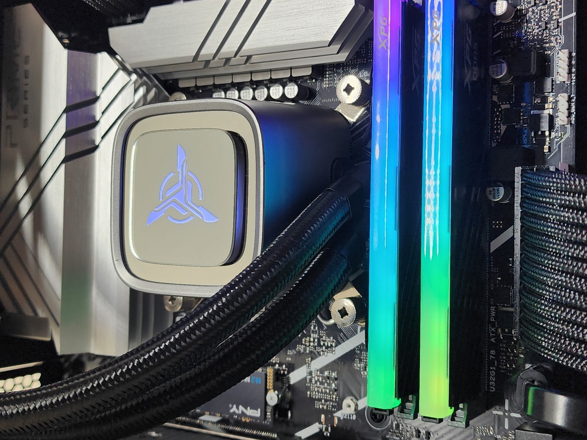 Gaming PC i9-13900KF 32GB RAM 2TB SSD RX 7900 XTX 24GB Windows 11 Computer