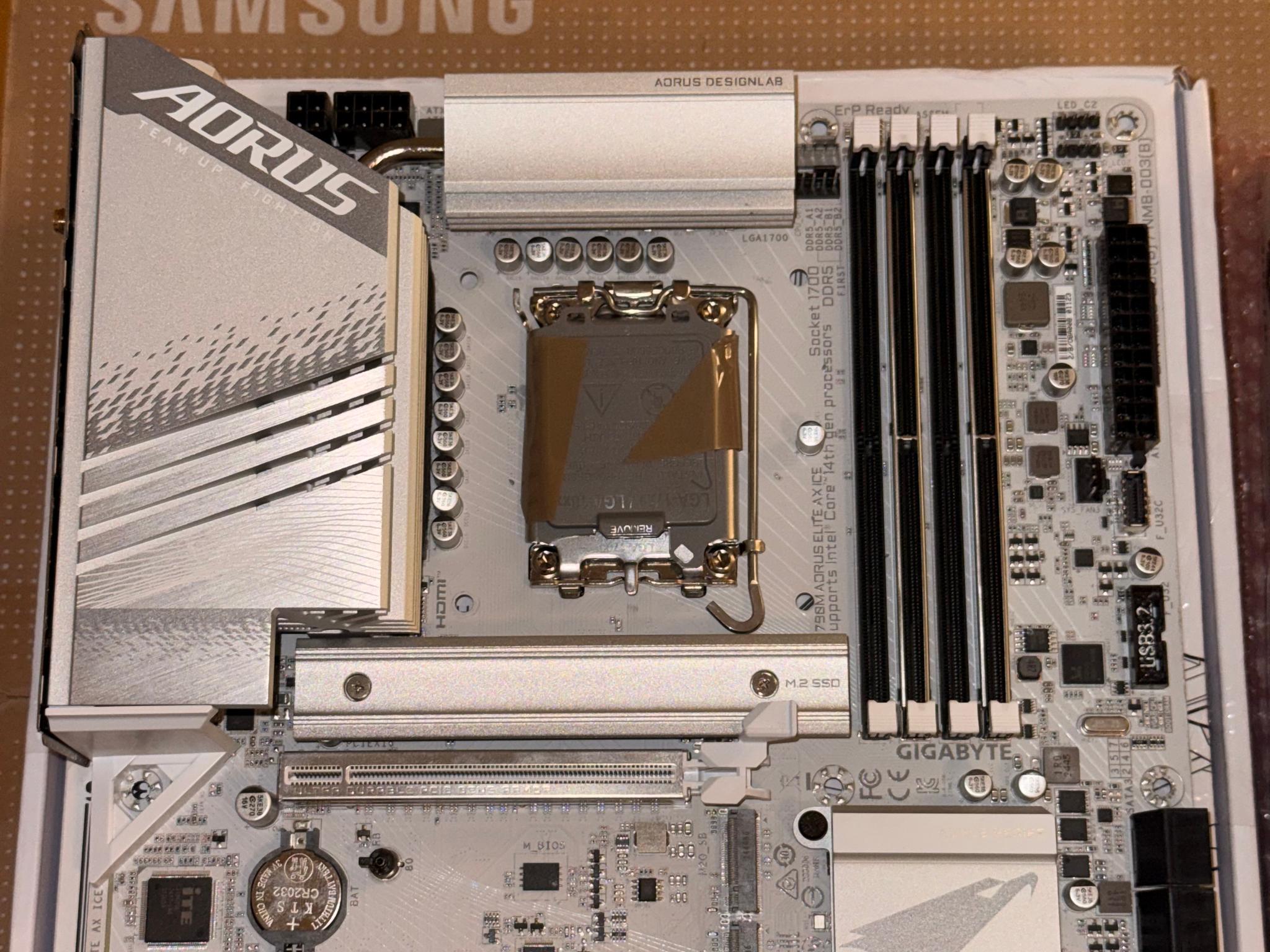 Gigabyte Z790M AORUS ELITE AX ICE Micro-ATX Motherboard | Latest Bios | White