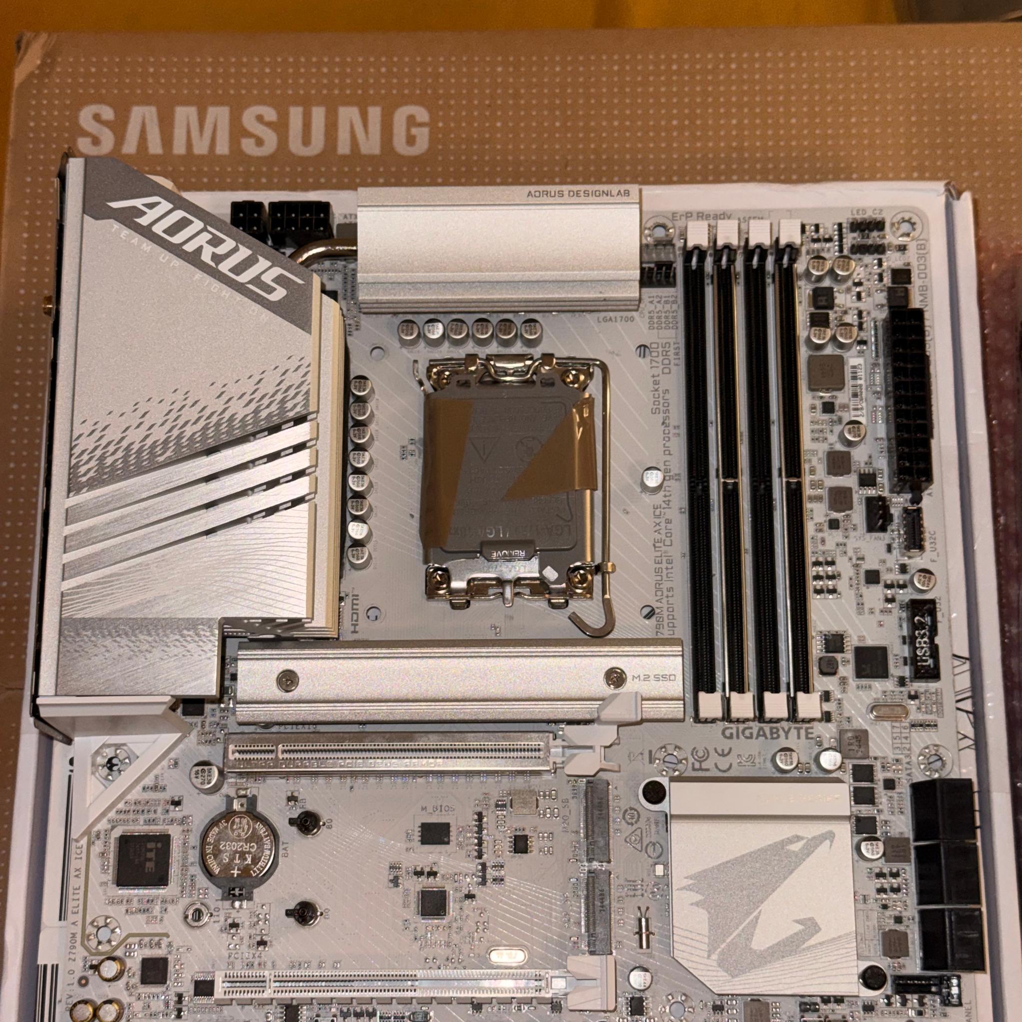 Gigabyte Z790M AORUS ELITE AX ICE Micro-ATX Motherboard | Latest Bios | White