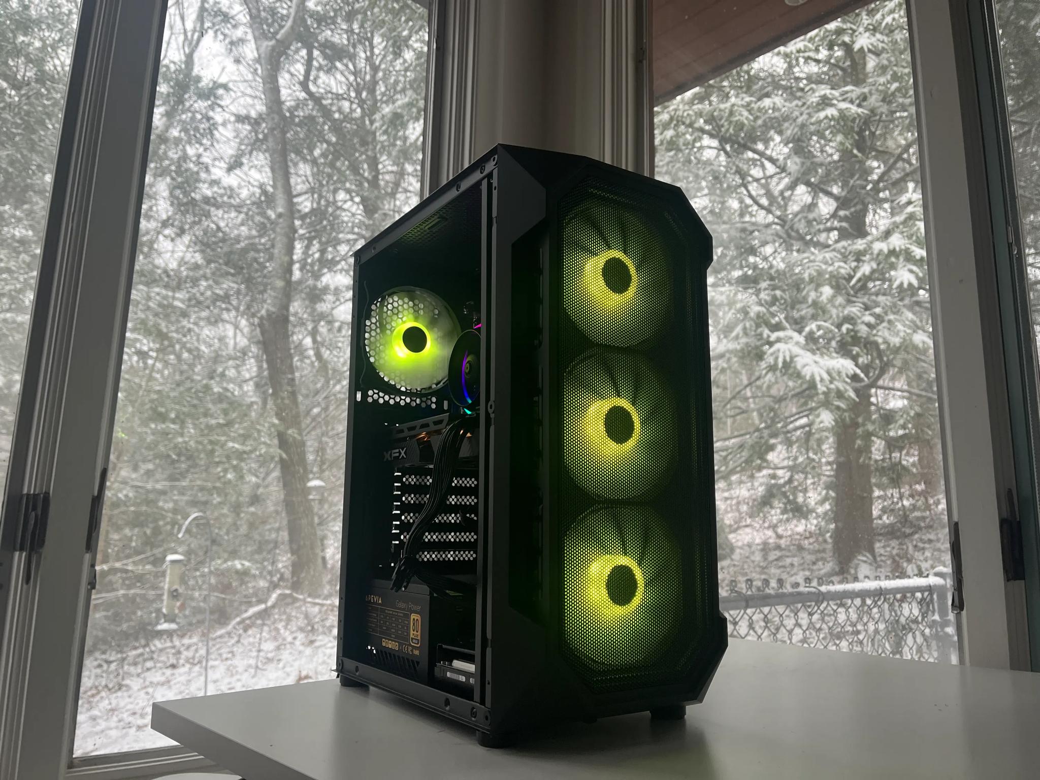RX 580 / Intel I5 | WIFI | 16GB Ram | 1TB HDD + SSD | Windows 11 Activated