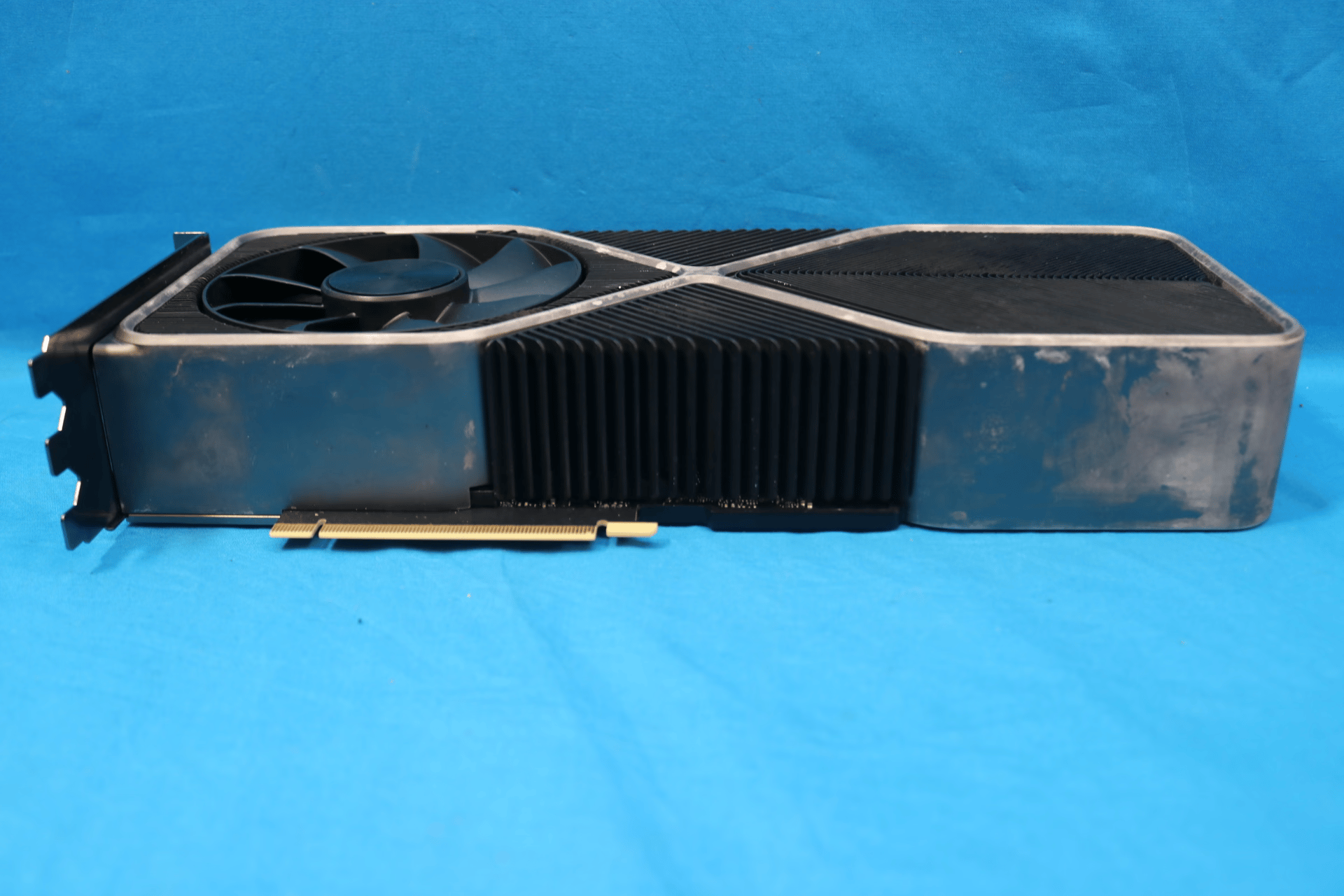 *Heavy Cosmetic Wear* NVIDIA GeForce RTX 3090 Founders Edition 24GB GDDR6X PCIe 4.0 Desktop GPU 