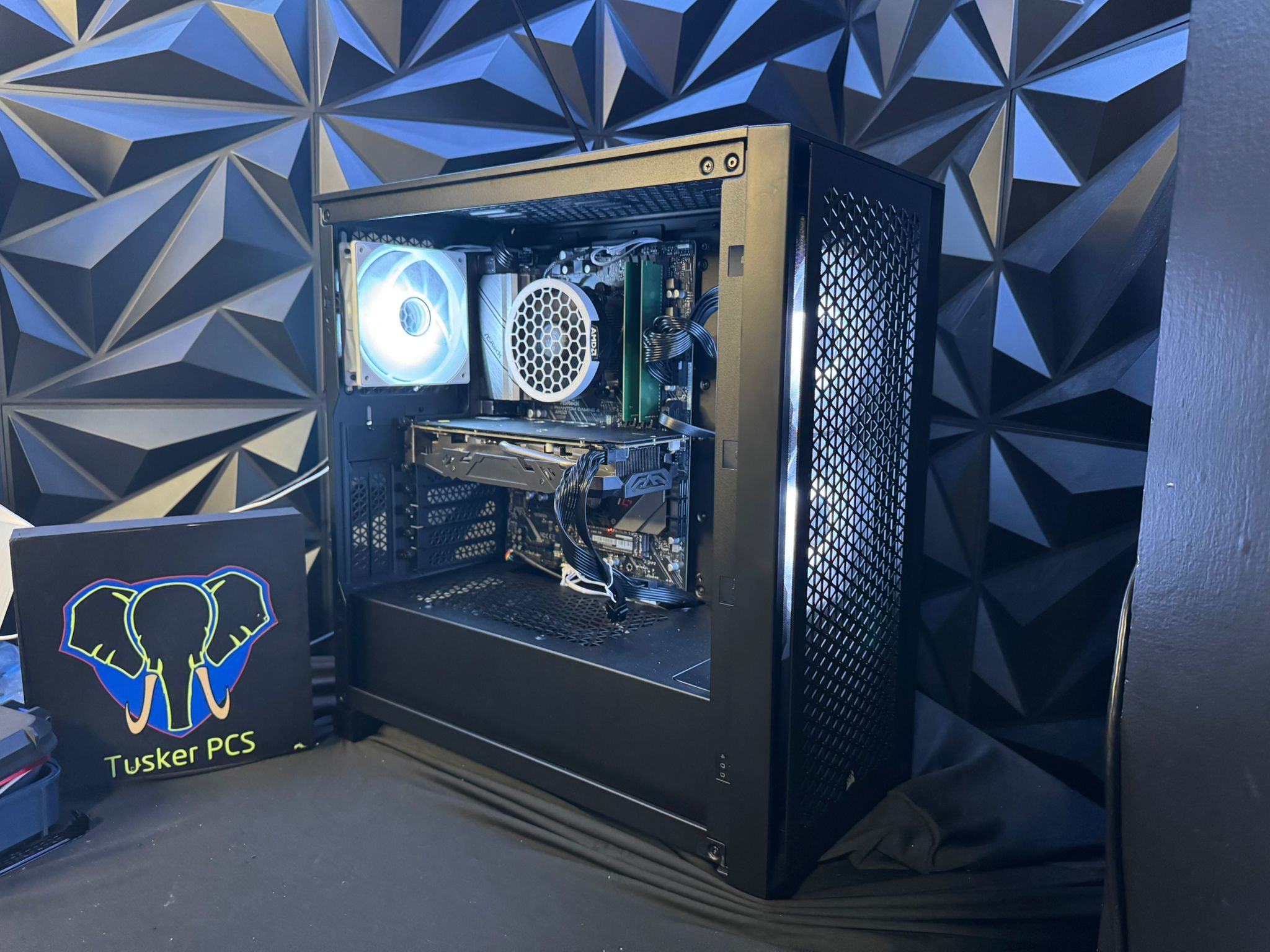 💸 The Budget Baddie 🖤🔥 Ryzen 5 3600 |RX 590 8 GB |16 GB DDR4| 1.25 TB SSD