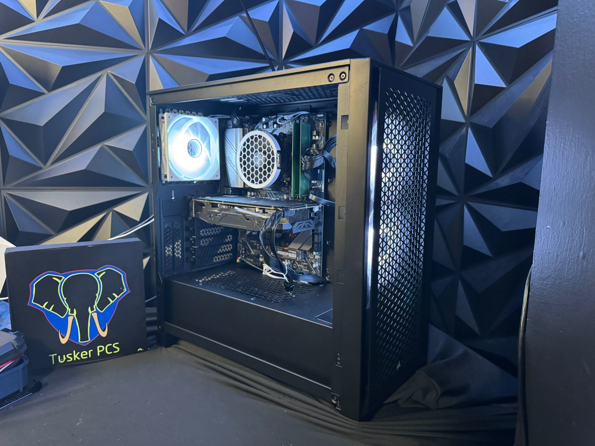 💸 The Budget Baddie 🖤🔥 Ryzen 5 3600 |RX 590 8 GB |16 GB DDR4| 1.25 TB SSD