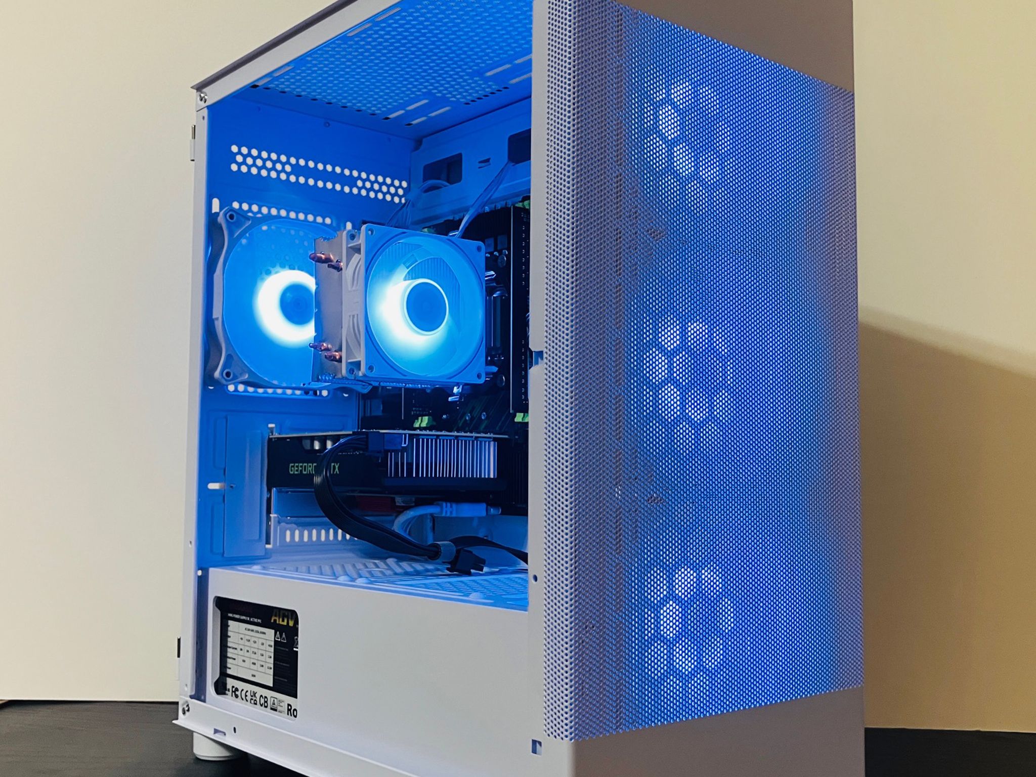 ❄️White Gaming PC wRGB - Intel Xeon 6-cores ● 16GB RAM ● 512GB SSD ● GTX 1660 Ti ● Great Value 1080p