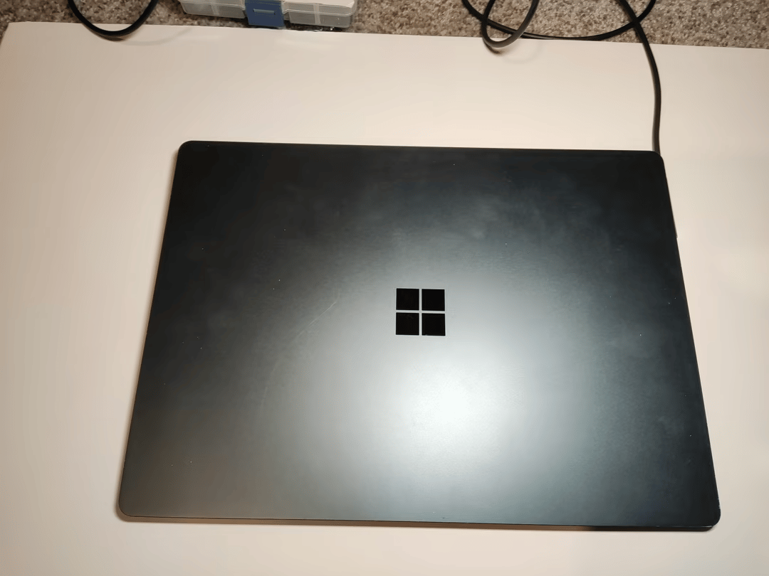 Microsoft Surface Laptop 3 13.5" Touch Screen Intel 1035G7 8GB Ram 256GB SSD