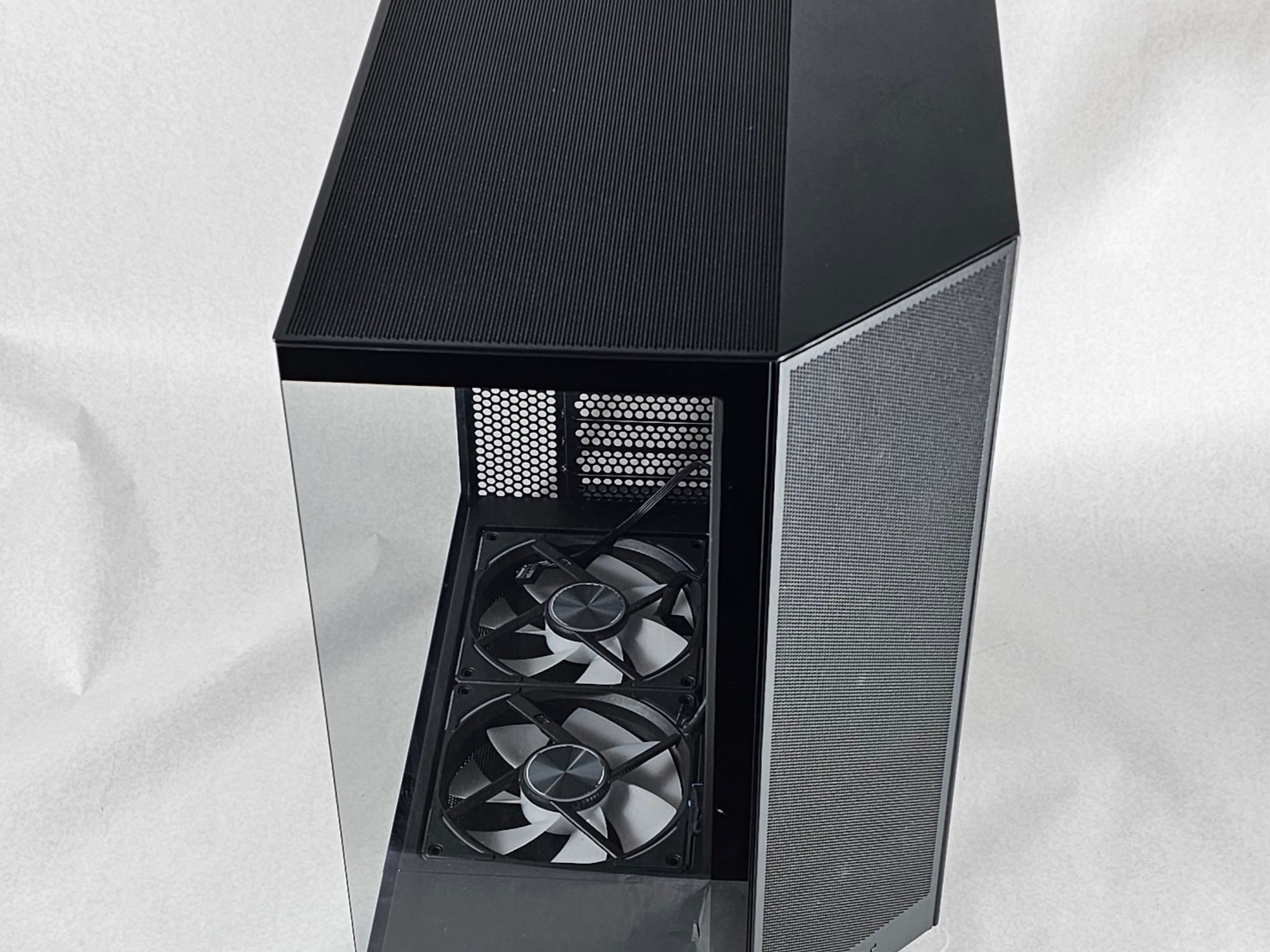 PC Case with Tempered Glass and 6 RGB Fans