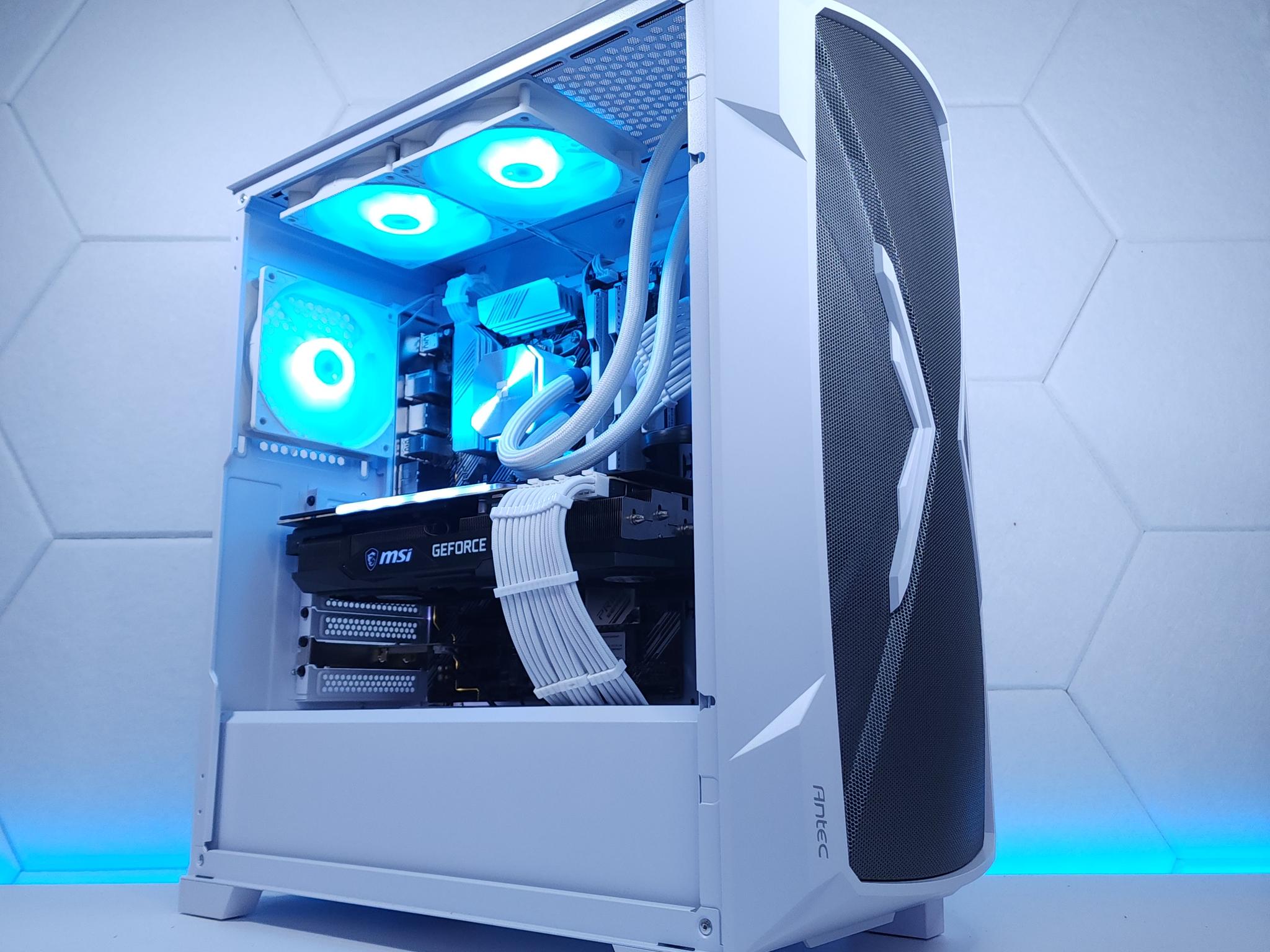 💙🤍RTX 3080Ti | Ryzen 7 5700X | 32GB 3200MHz | 1TB NVMe SSD