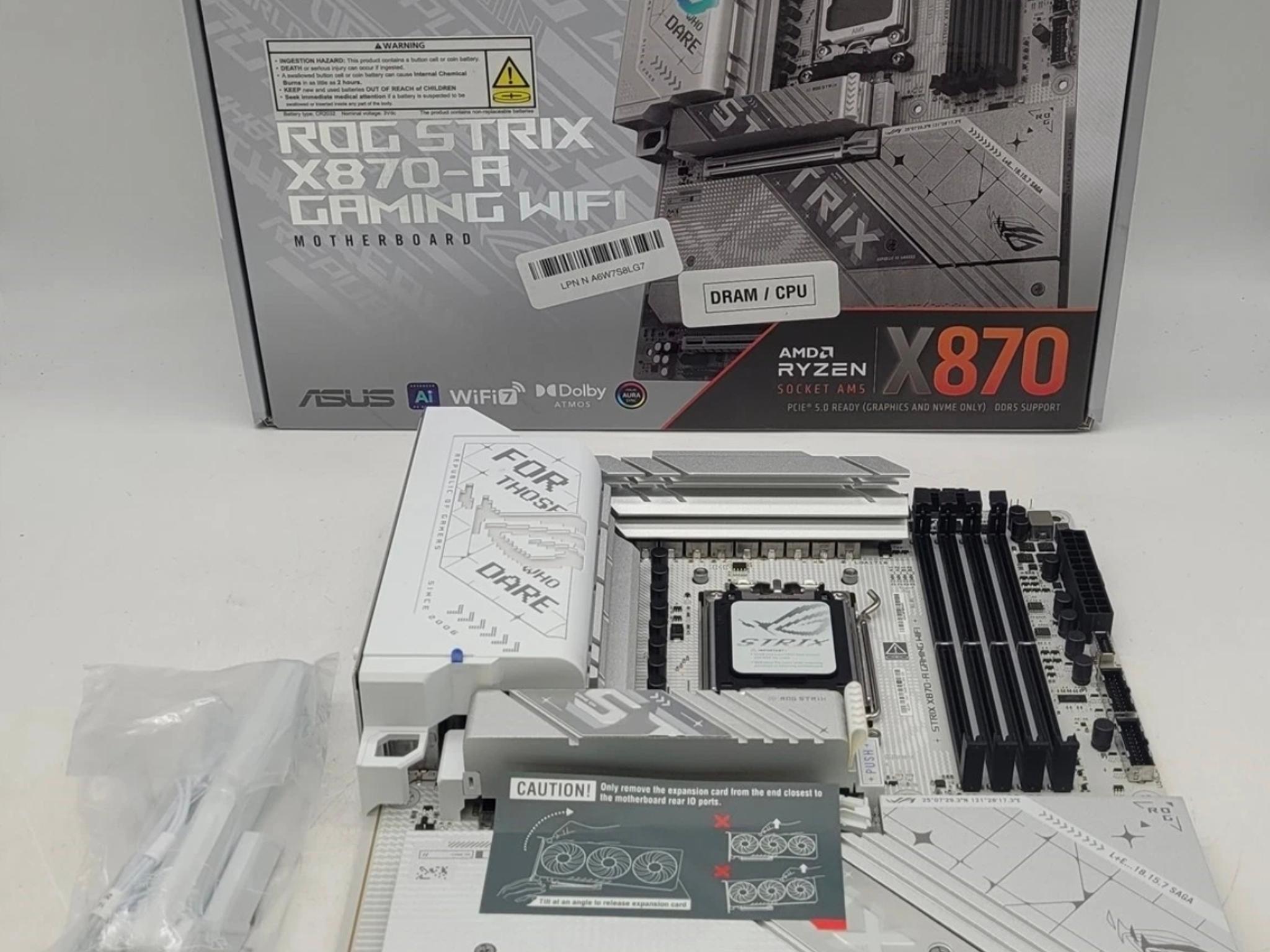 ASUS ROG STRIX X870A  GAMING WIFI + R9 7900X + 500GB NMVE AMD AM5 DDR5 PCIE 5.0