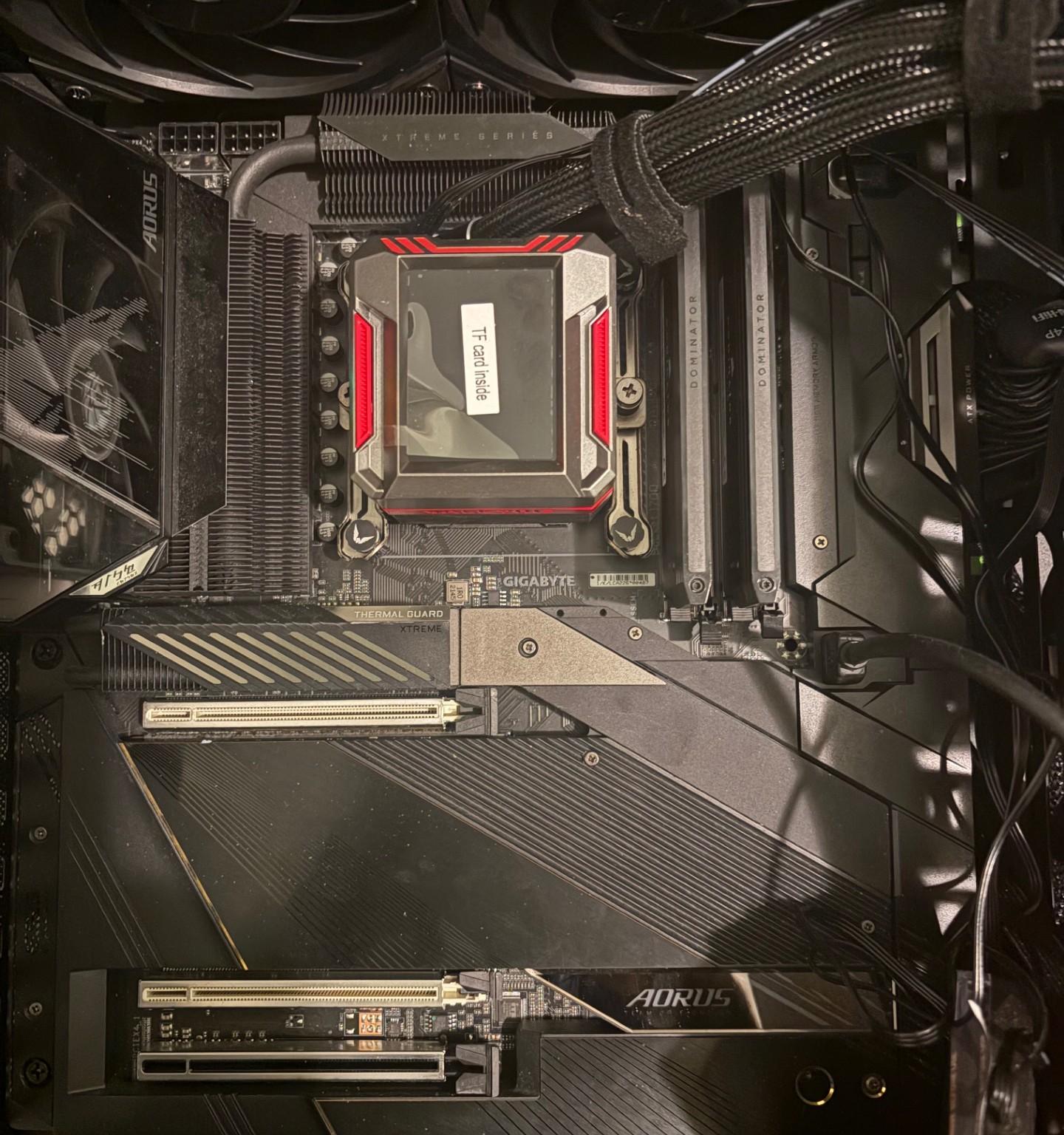Aorus Z690 Xtreme Gaming/ Creator PC