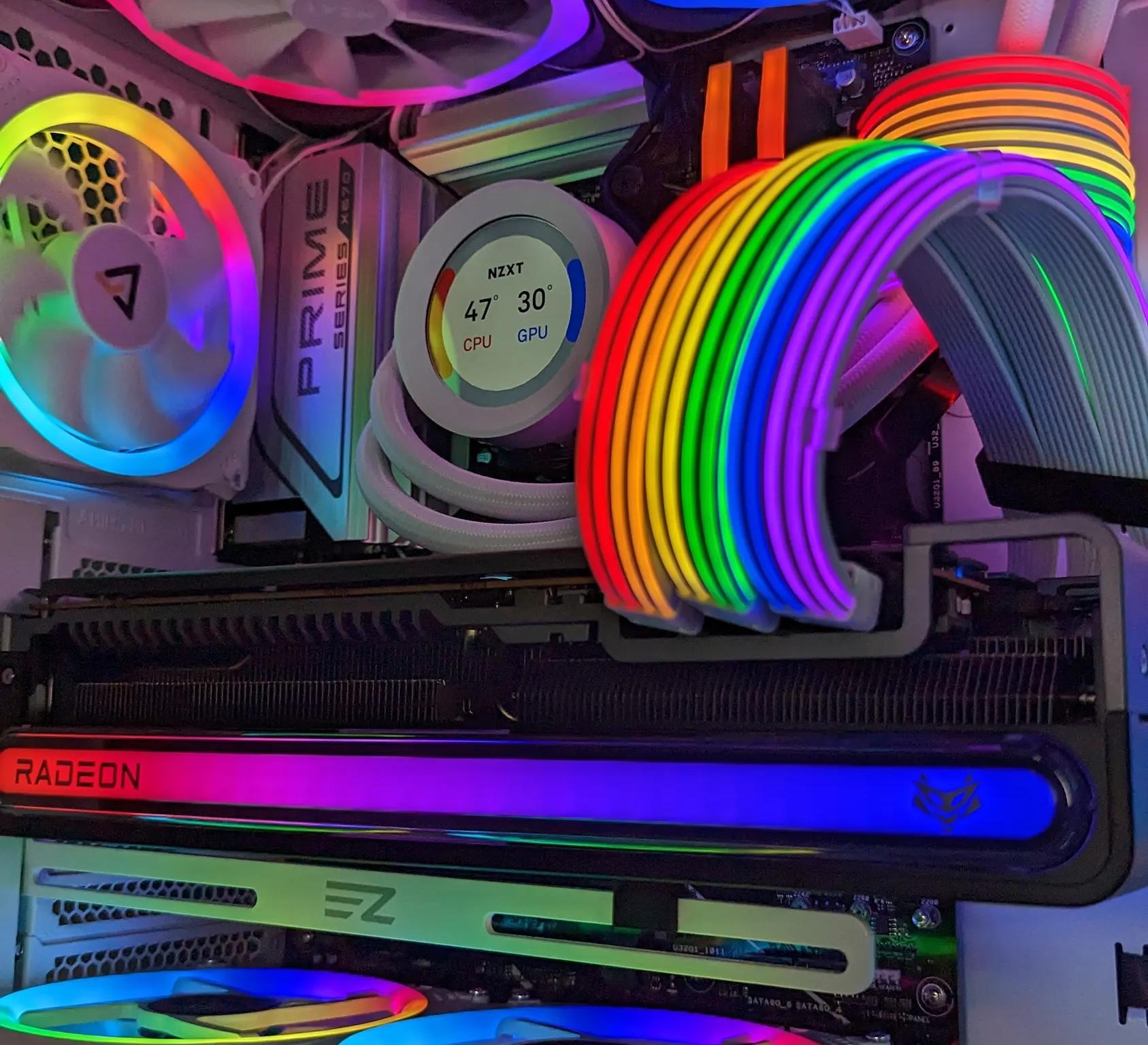 RX 7900XTX Sapphire // Ryzen 9 7900x3D // 64GB 6000Mhz DDR5 // 2TB Gen4 NVMe // WiFi