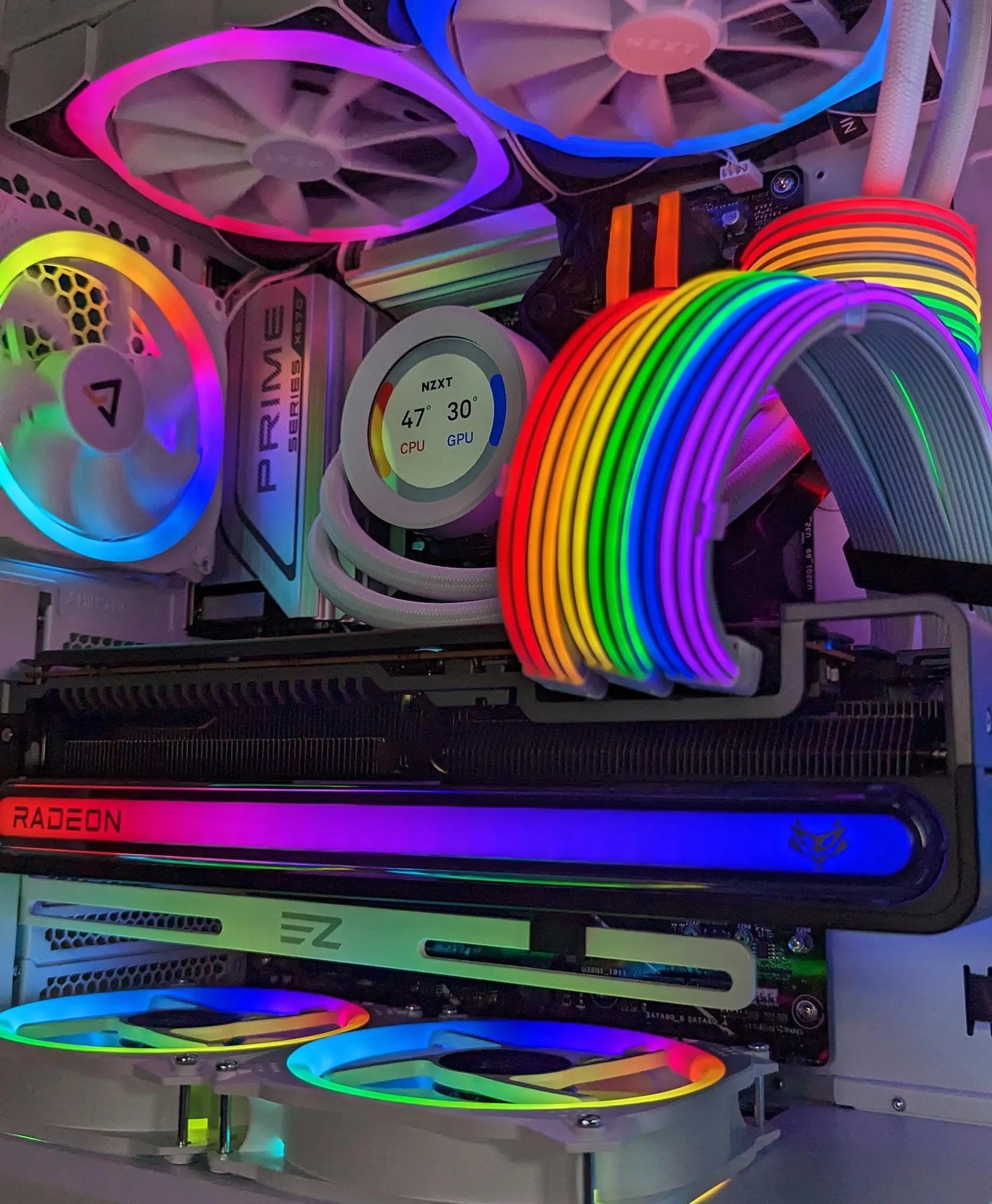 RX 7900XTX Sapphire // Ryzen 9 7900x3D // 64GB 6000Mhz DDR5 // 2TB Gen4 NVMe // WiFi