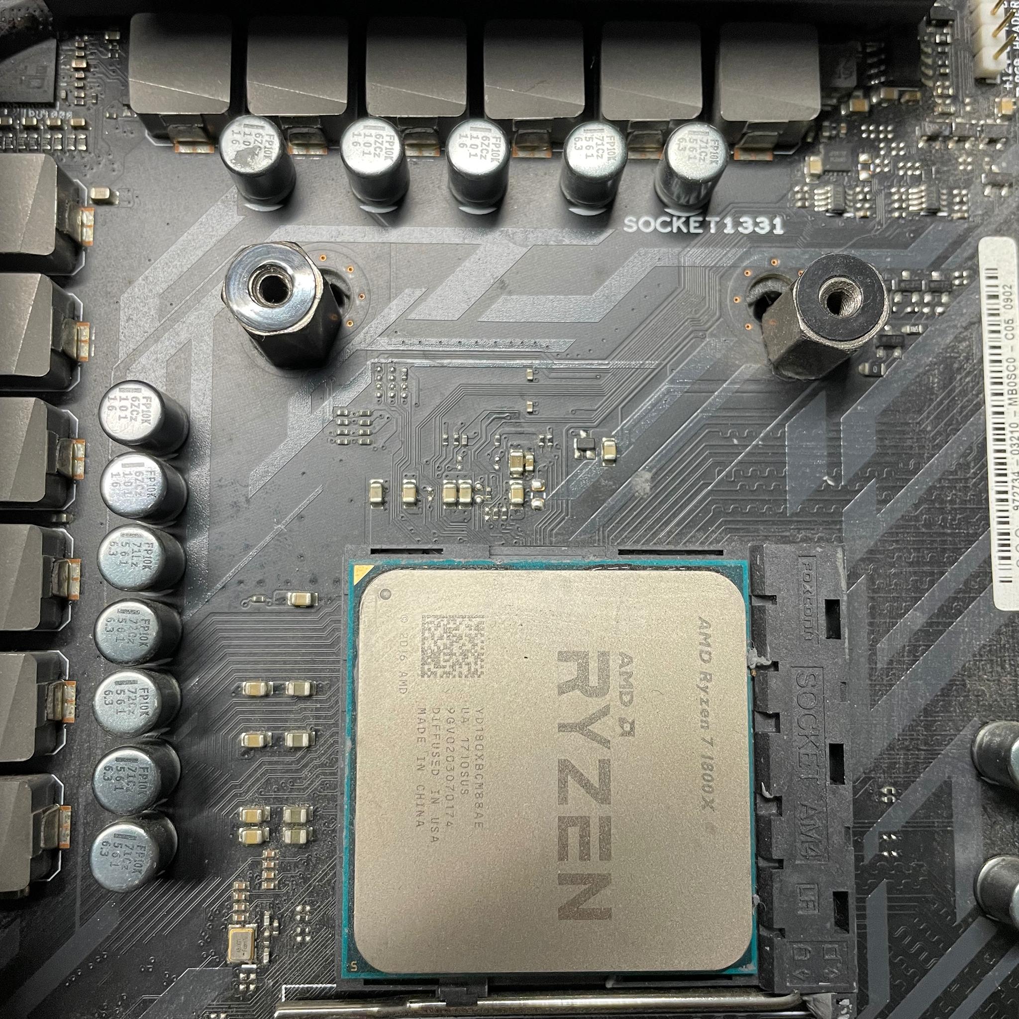 Ryzen 7 1800x Combo | Asus X370 Crosshair VI Hero | Hyper 212