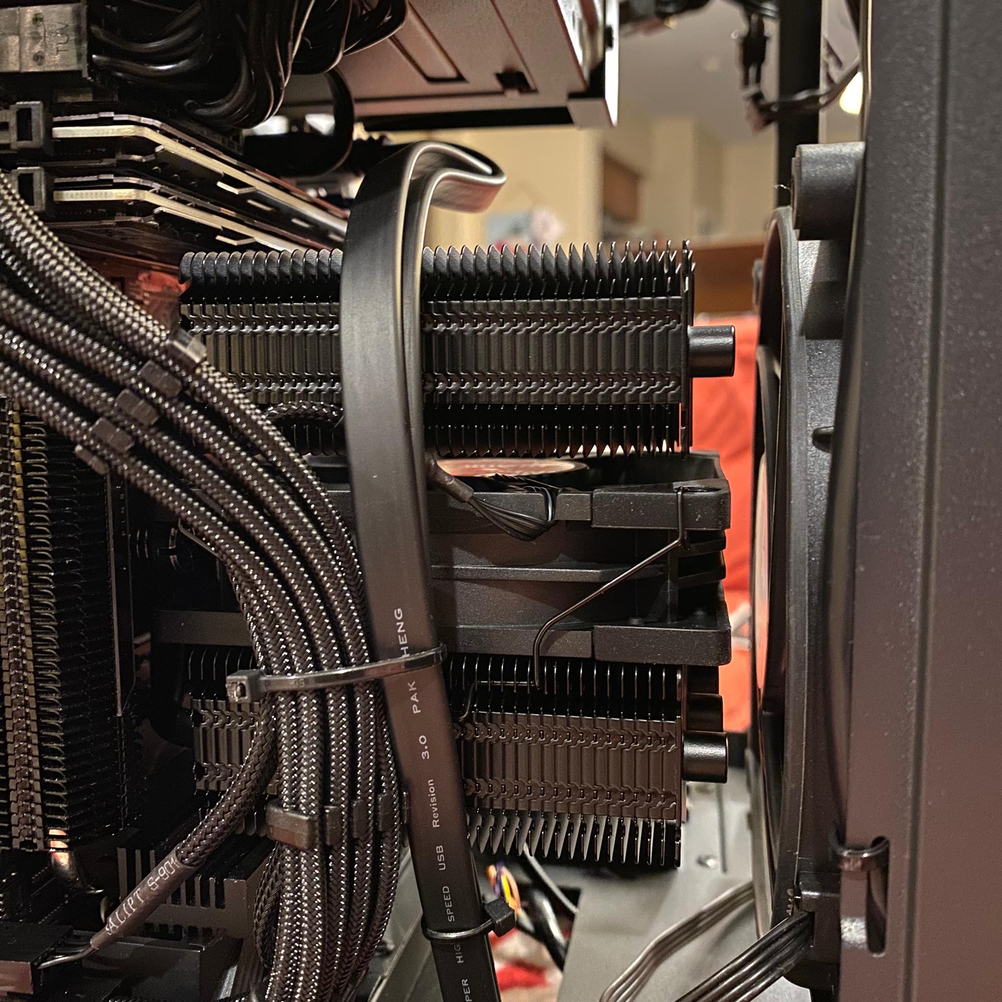 “Hyte Beast” Custom Z690i | 12600K | RTX 3080 | 32GB RAM | 2TB m.2 | 4TB SSD