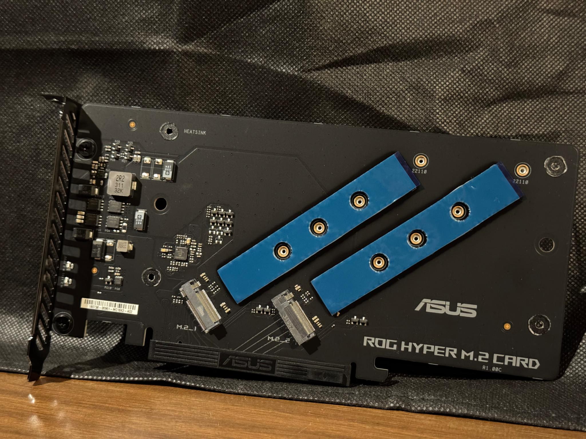 ASUS ROG HYPER M.2 PCIe Card - Gen5 PCIe Ready (2 x M.2 Expansion)