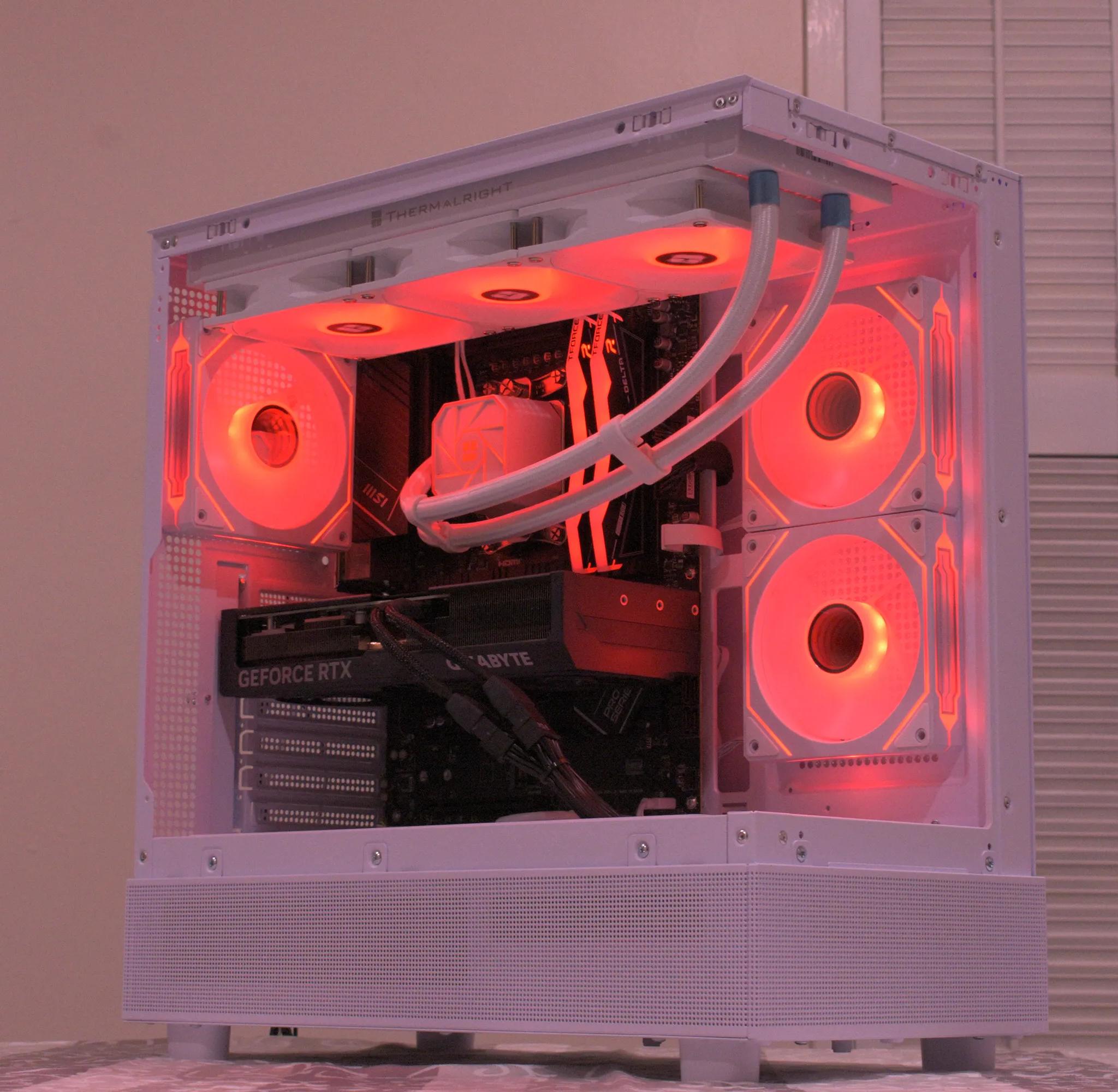 Gaming PC | Ryzen 7 7700X | RTX 4070ti 12GB | 32GB Ram DDR5 | 1TB nVME SSD | 1440p White Gaming PC