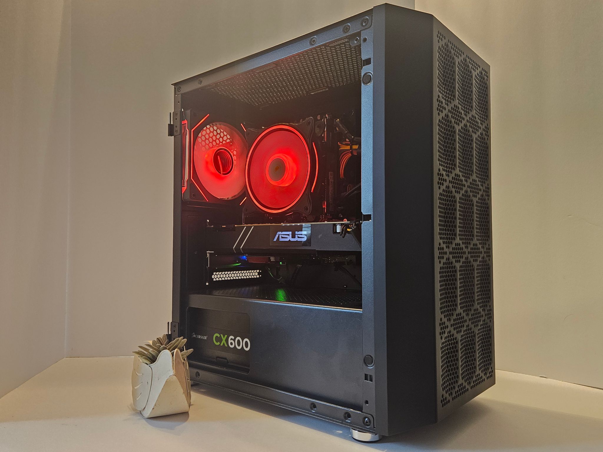 GTX 1080 | 32GB RAM | 10-Core CPU E5-2680 v2 | NVMe SSD(256gb)+HDD(512gb) | Win 11 Custom PC TPM 2.0