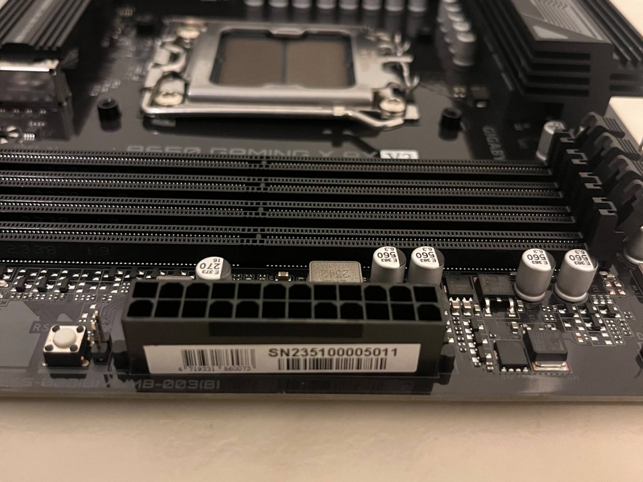 GIGABYTE B650 Gaming X AX V2(DDR5, AM5)