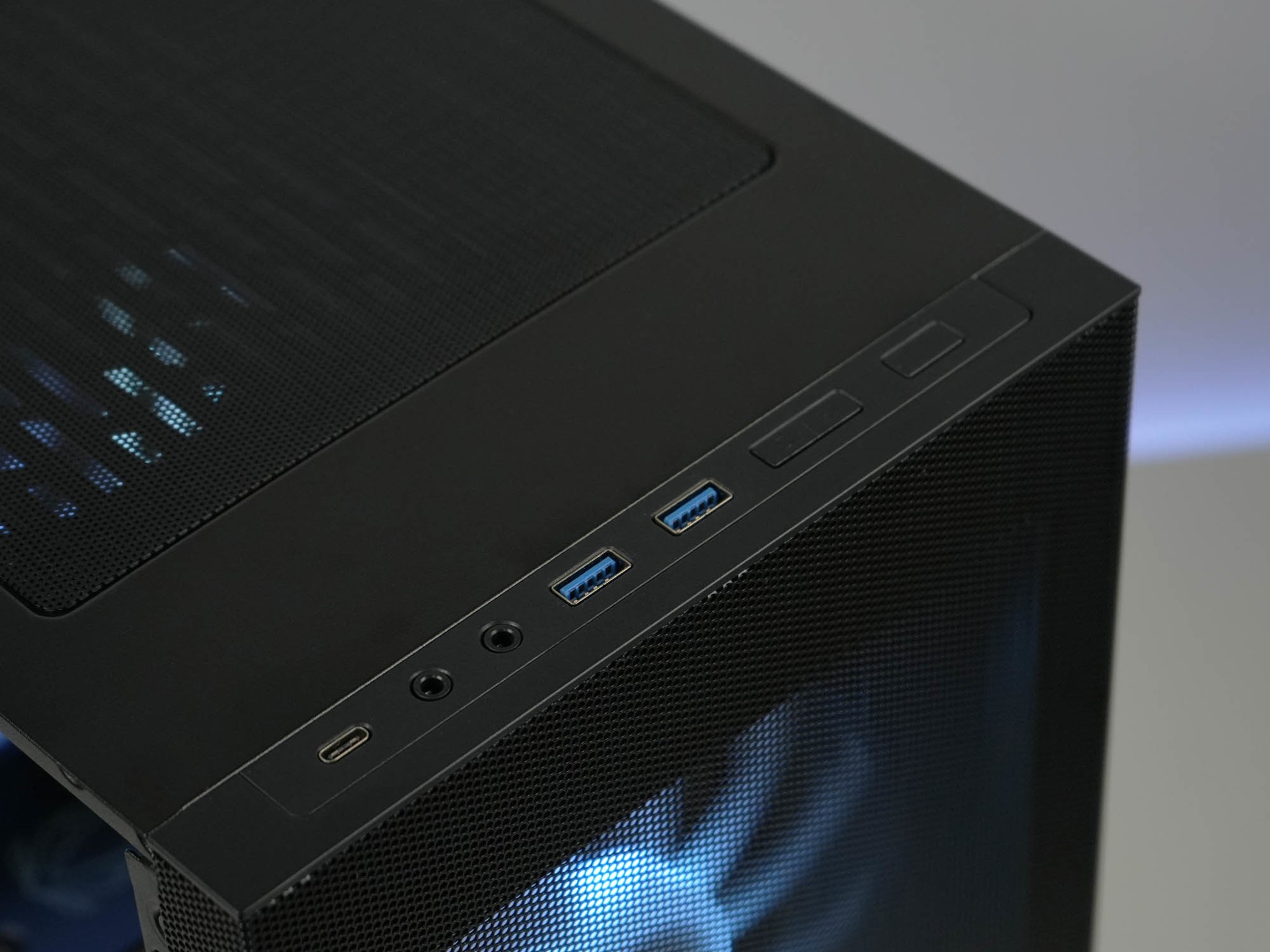 RTX 3060 | Intel i5-10400F | 16GB Ram | 1TB NVMe Gaming PC