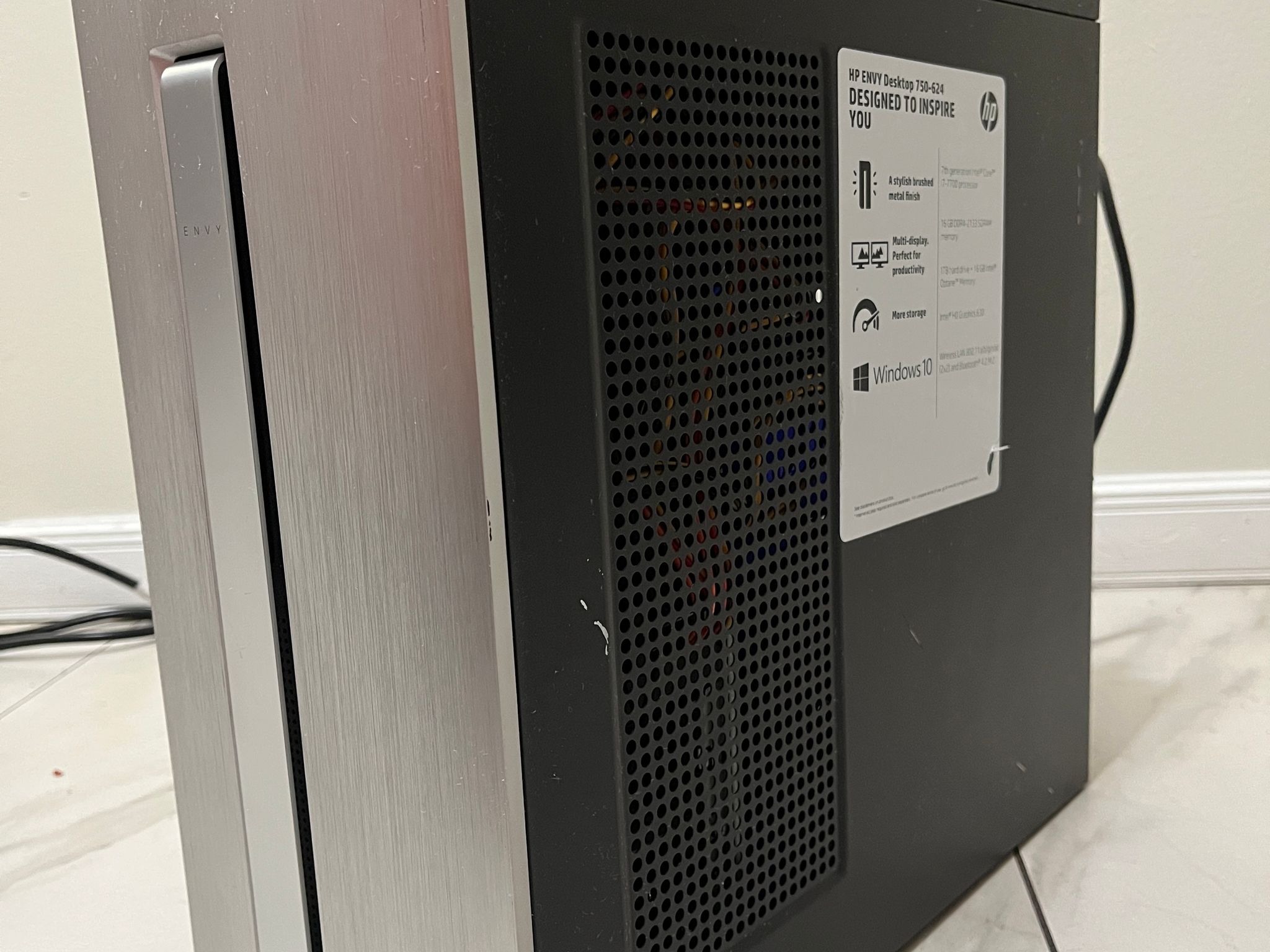 NVIDIA RTX 2070, Intel i7-7700, 16GB RAM, 1.1TB Storage - HP Gaming PC w/Wi-Fi & BT