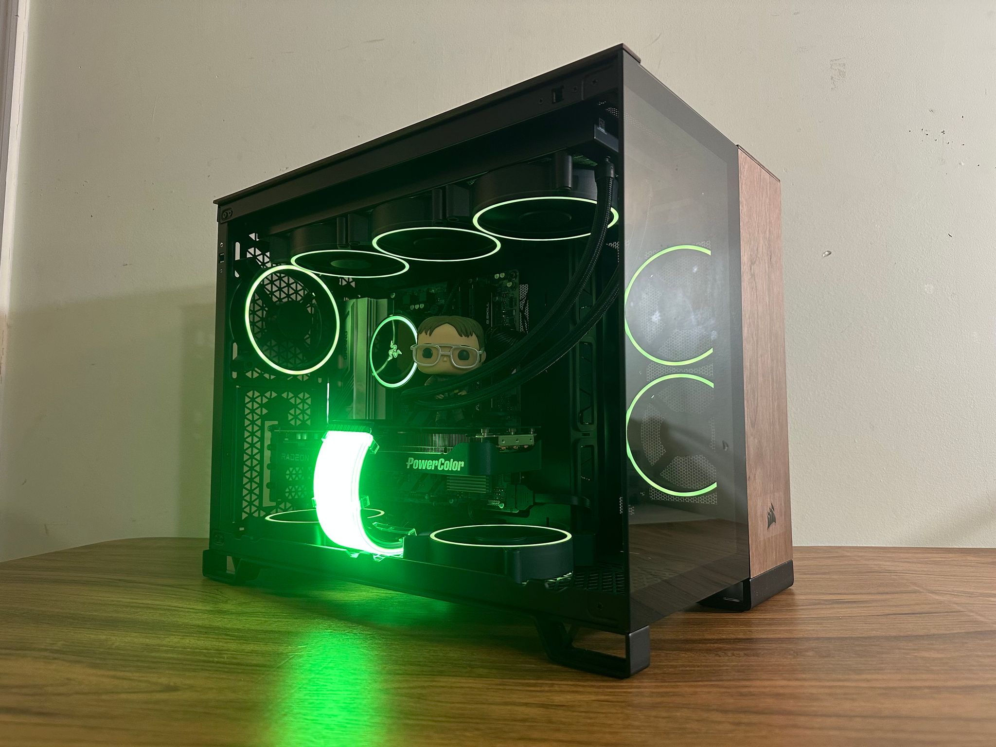 🪵⚡Timber Titan | 9070XT | 32GB DDR5 | Ryzen 9 7900X | 2TB NVMe | Windows 11 Pro |