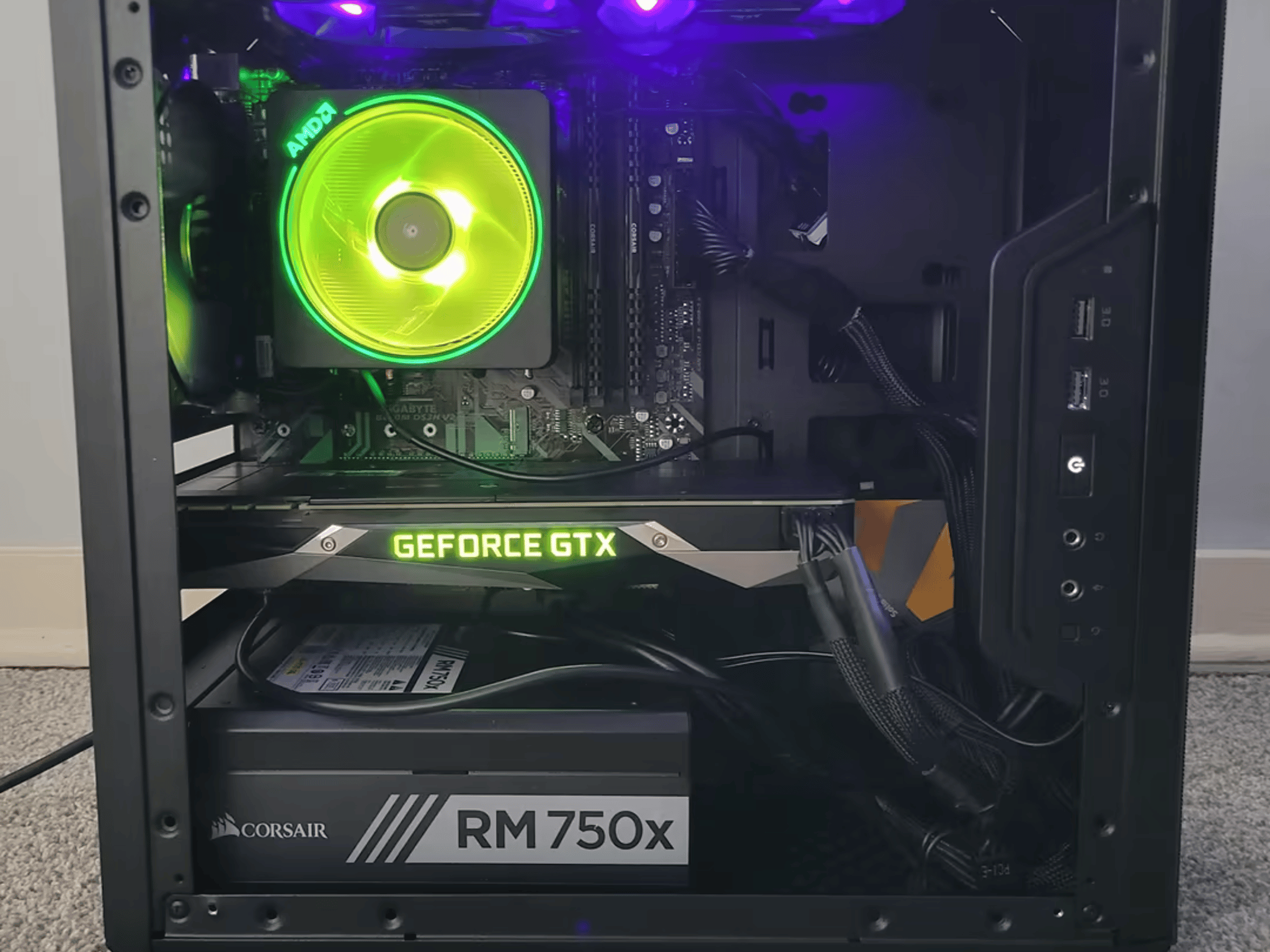 AMD Ryzen 5 3600x GTX 1080 Founders Compact Gaming PC! + Open box Razer Deathadder Mini
