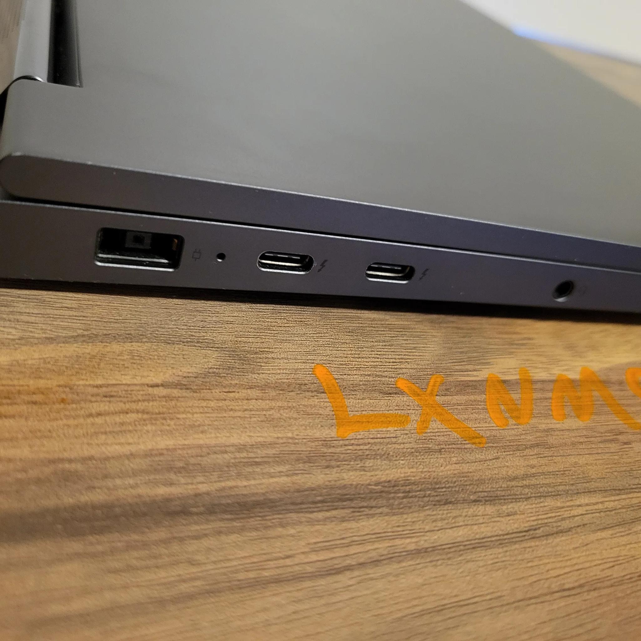 Lenovo Yoga 9 Touchscreen 15.6" laptop - Model 15imlh5