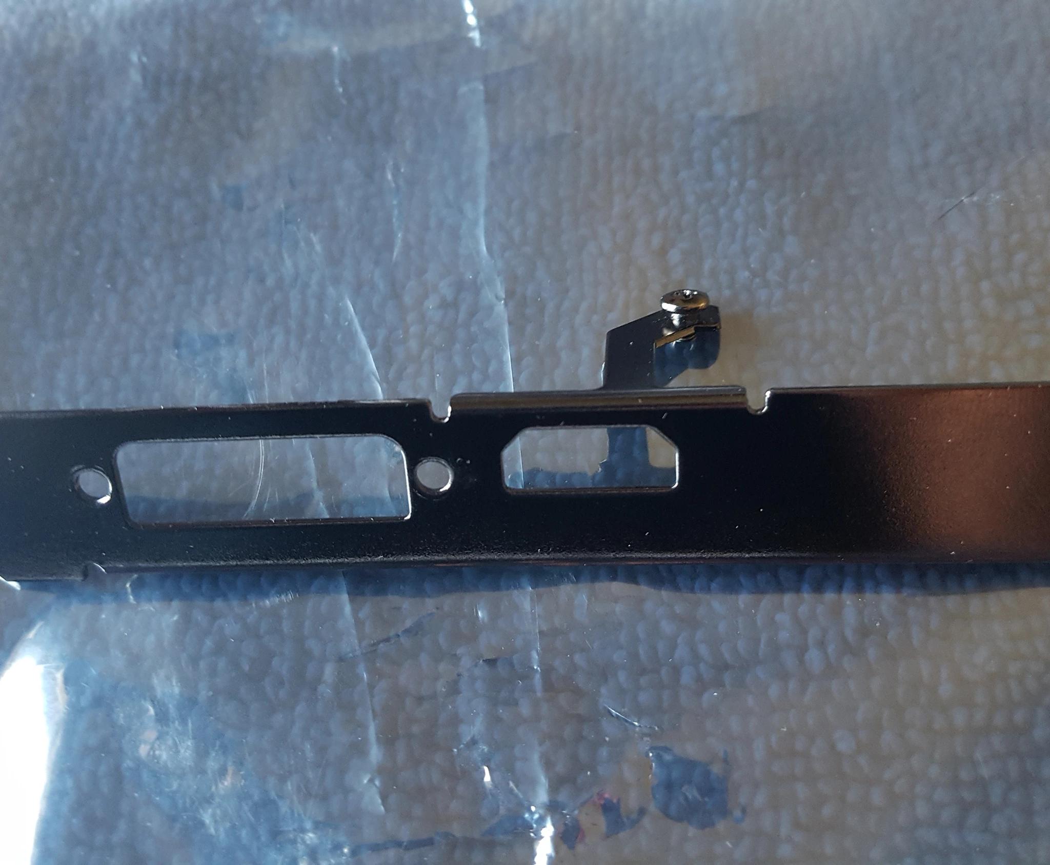 EVGA Geforce GT 1030 2GB GDDR5 - low profile & full height brackets included, used - like new