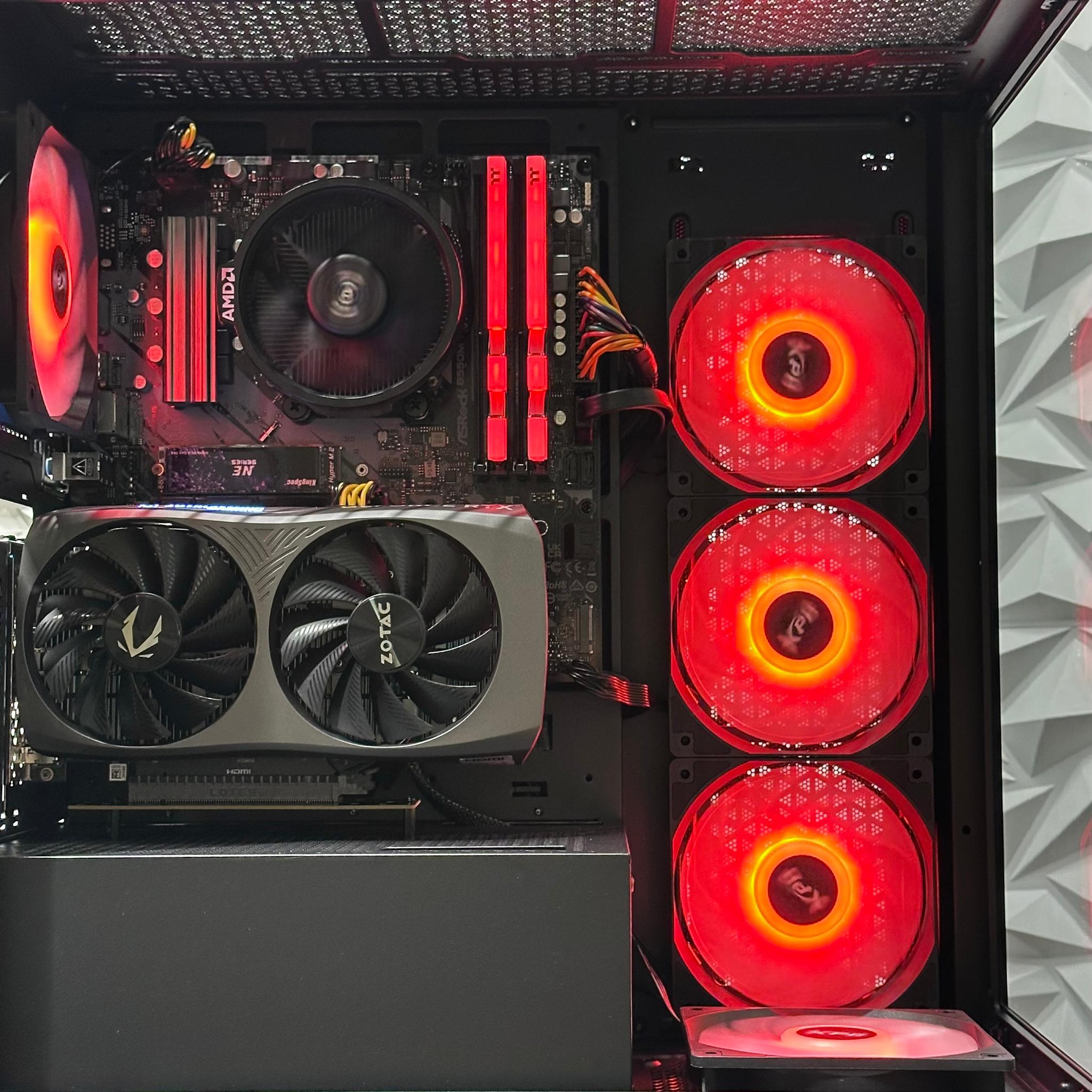 RTX 4060 / Ryzen 5 5500 / 16GB 3600MHz Ram / 512GB SSD / B550 / 600w / windows 11