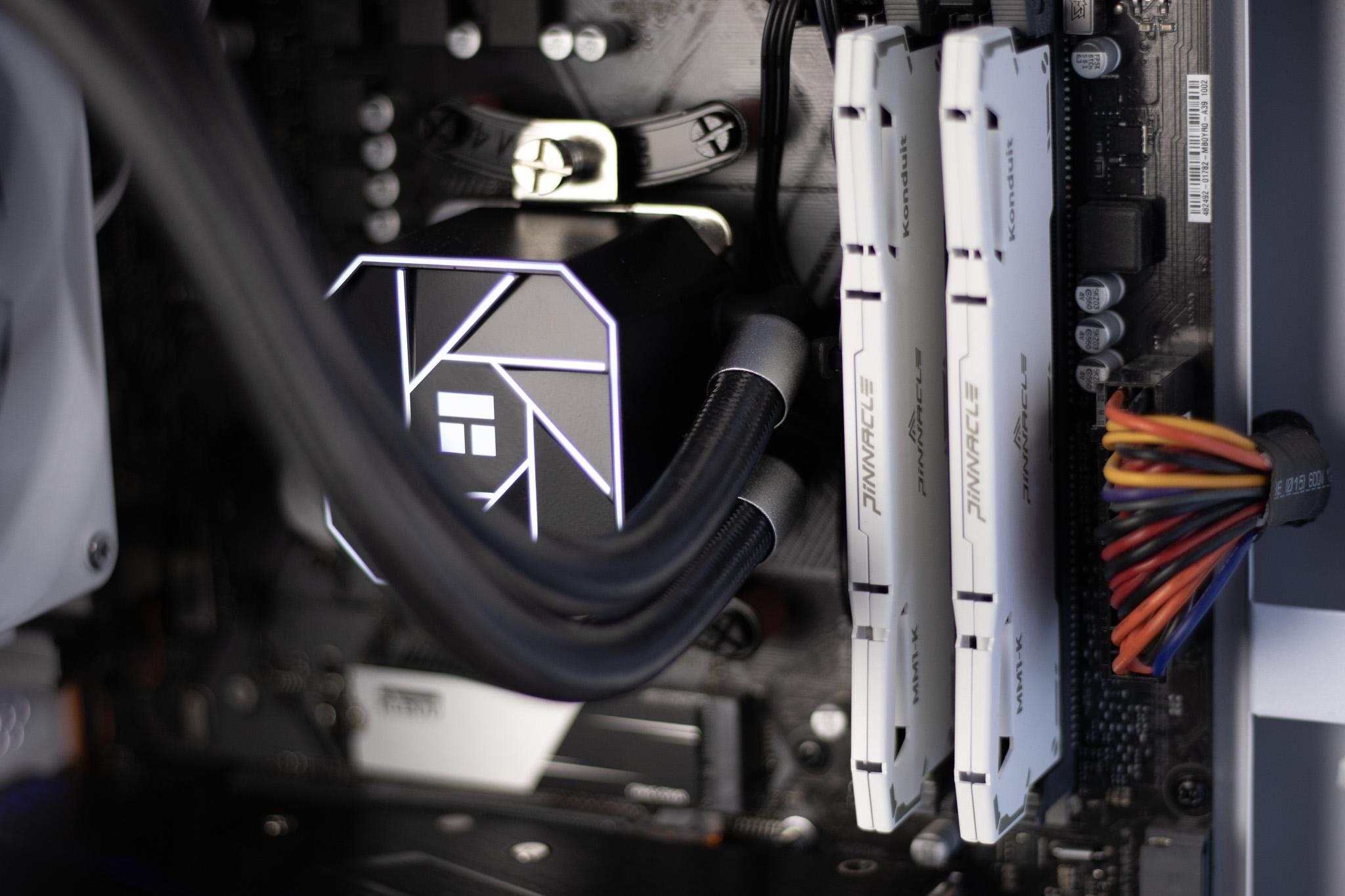 “Ecodeux” RX 7600 Ryzen 7 16GB Windows 11 1TB Gaming PC Powerhouse