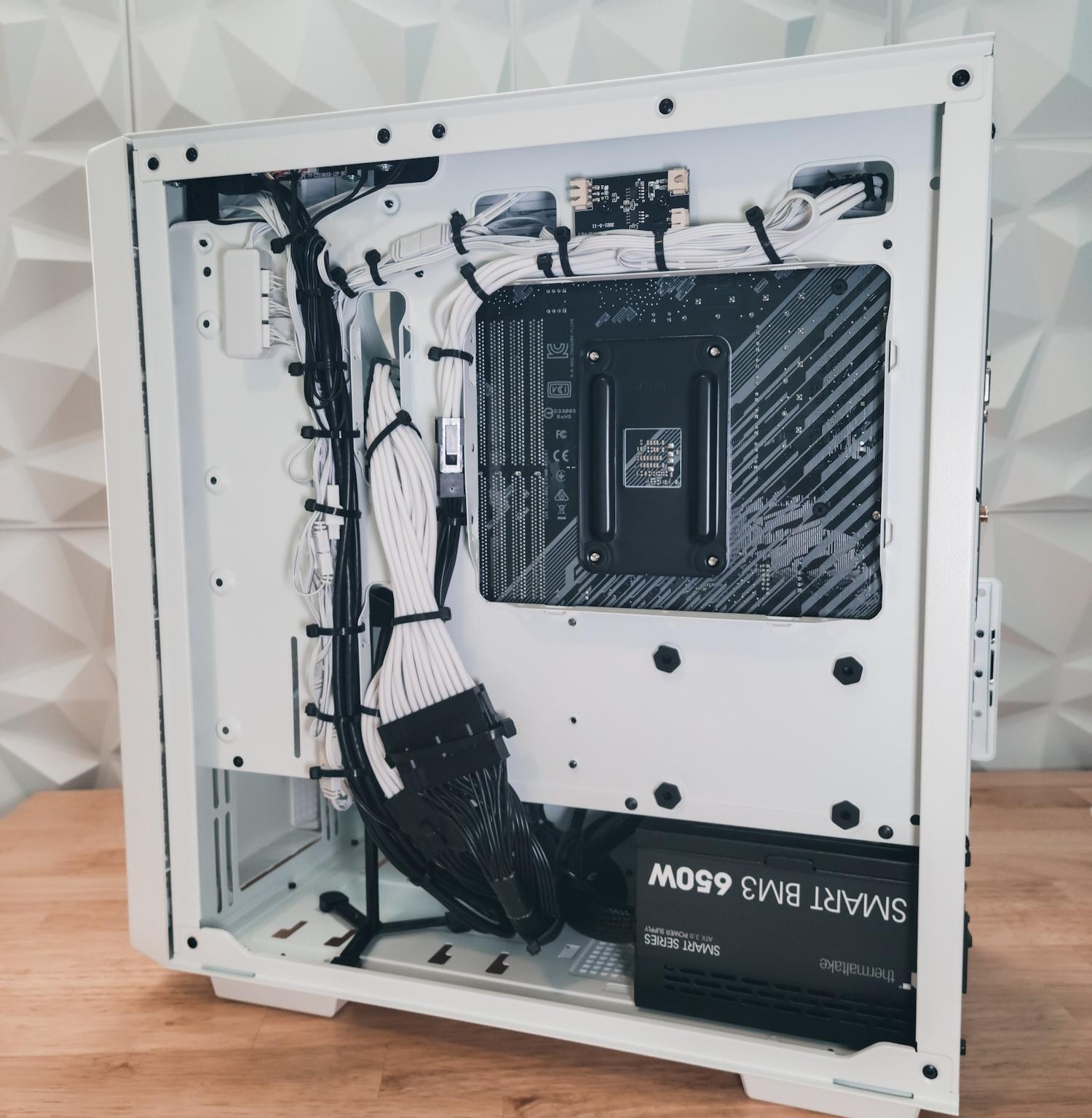 ❄️ArcticRay❄️ Ryzen 5 | RTX 3060 12GB | 32GB Ram | 1TB NVME | ARGB | Win 11 PRO