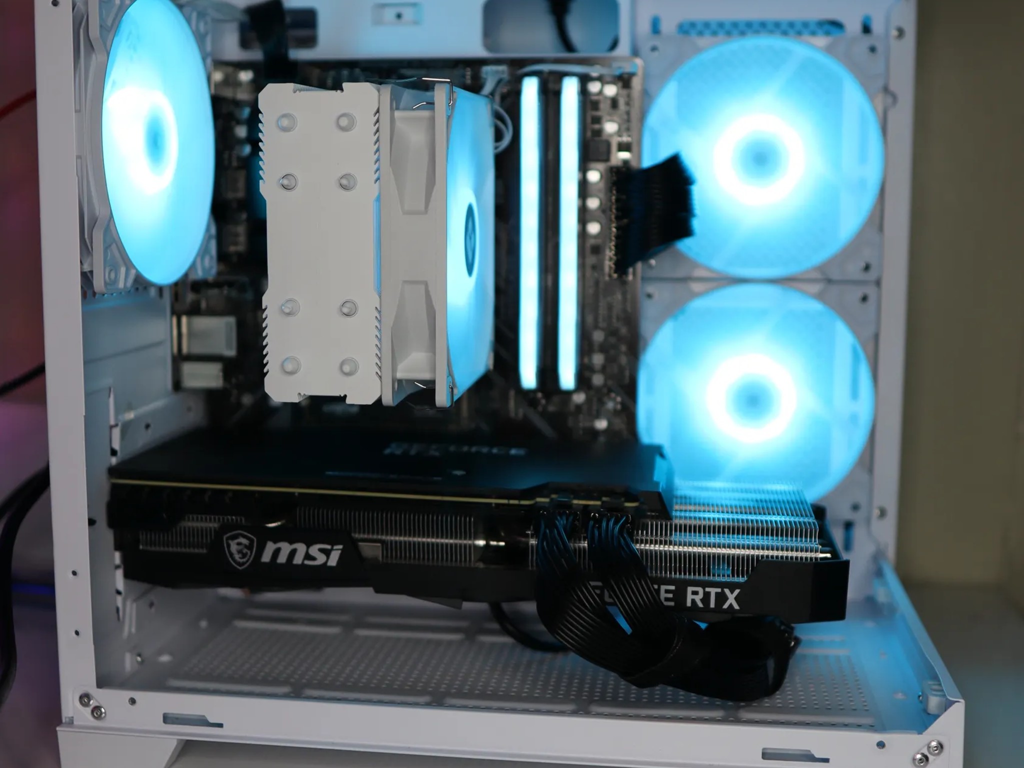 1080p/1440p Gaming PC | RTX 3070 | RYZEN 7 3700X | 32GB RAM | WIFI |
