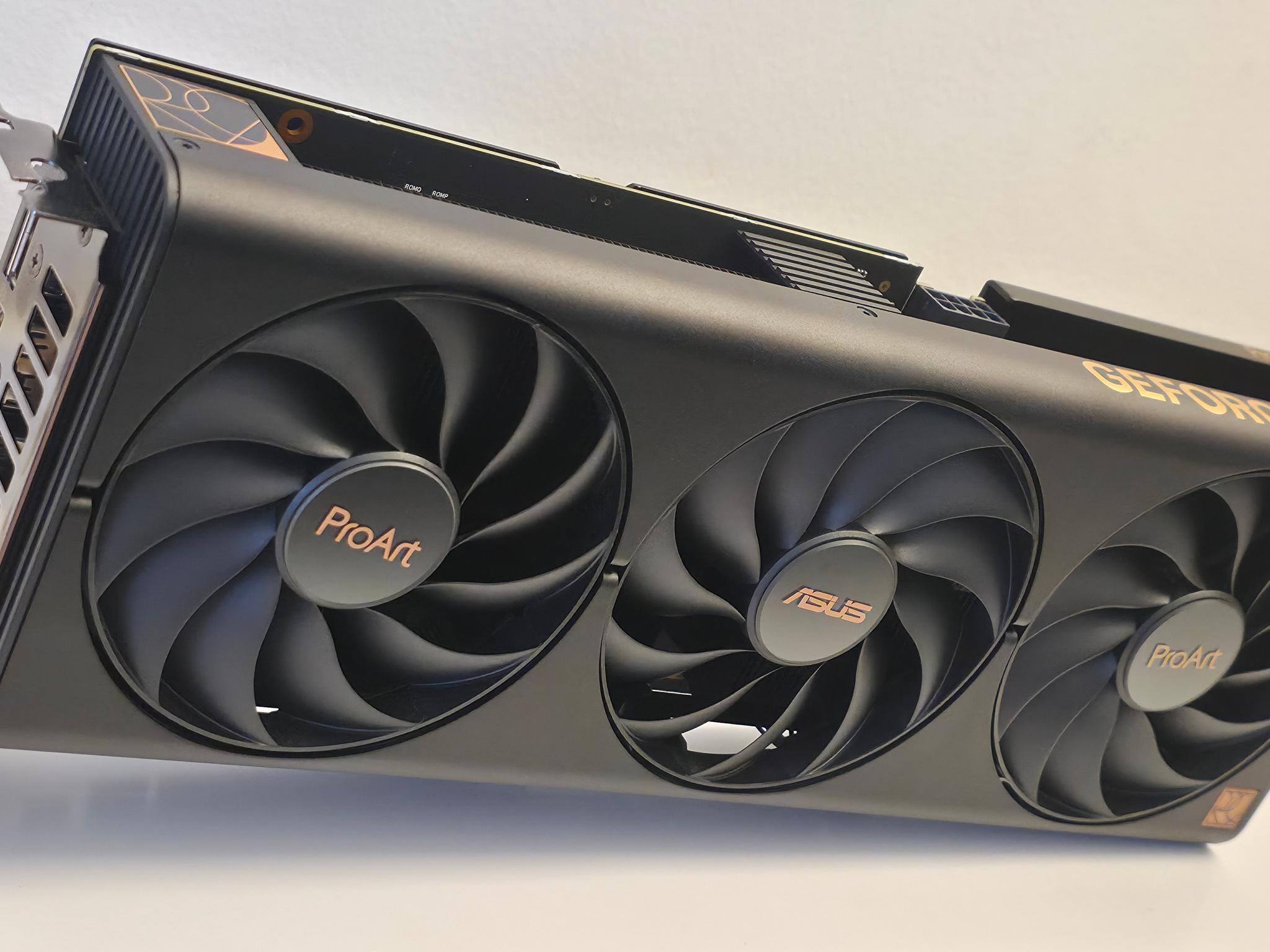 Like-new ASUS ProArt GeForce RTX 4060 OC Edition (8GB GDDR6) — PROART-RTX4060-O8G
