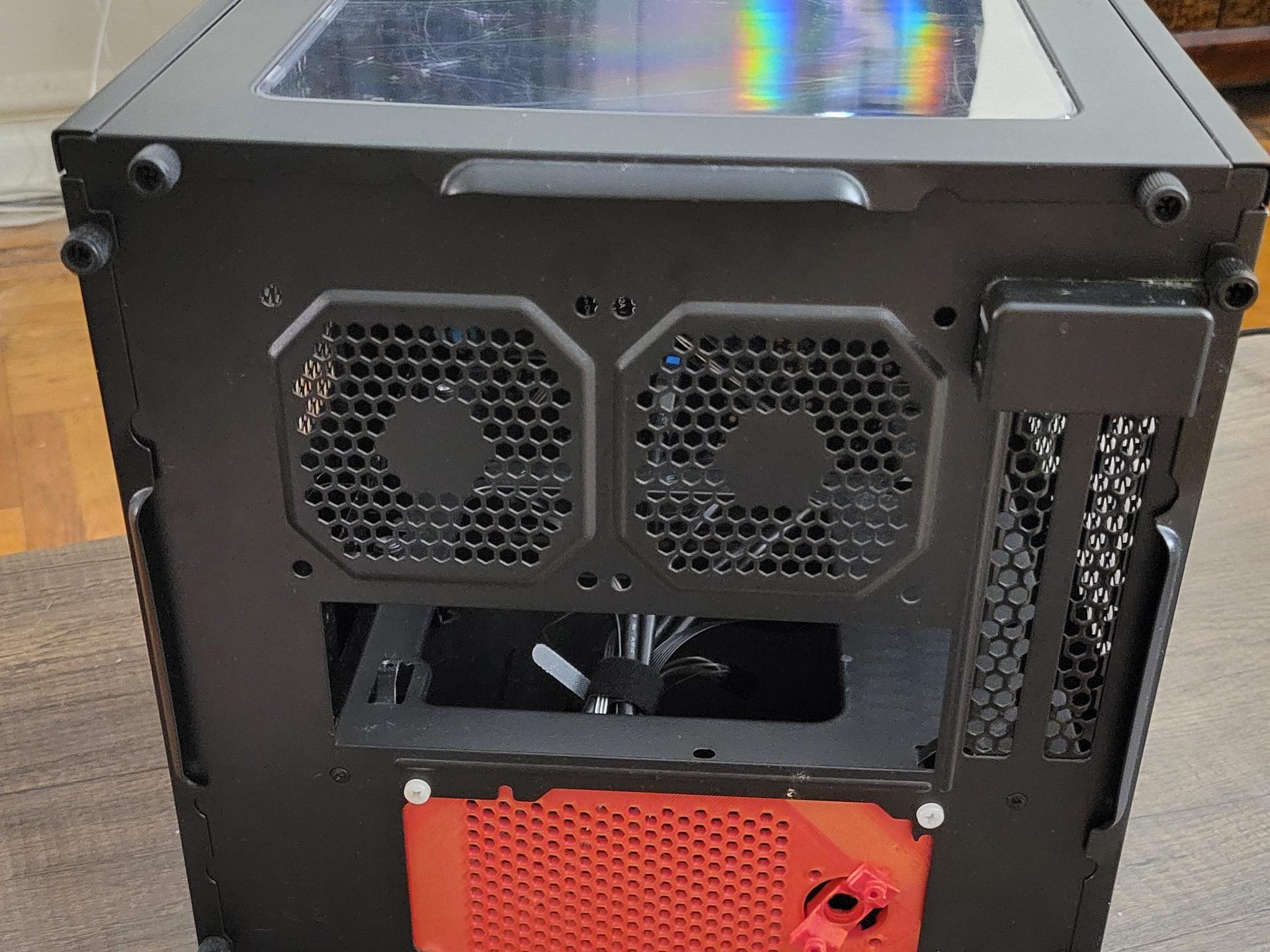 ThermalTake Mini-ITX Core V1 SPCC Case in black READ DESCRIPTION includes 200mm fan CA-1B8-00S1WN-00
